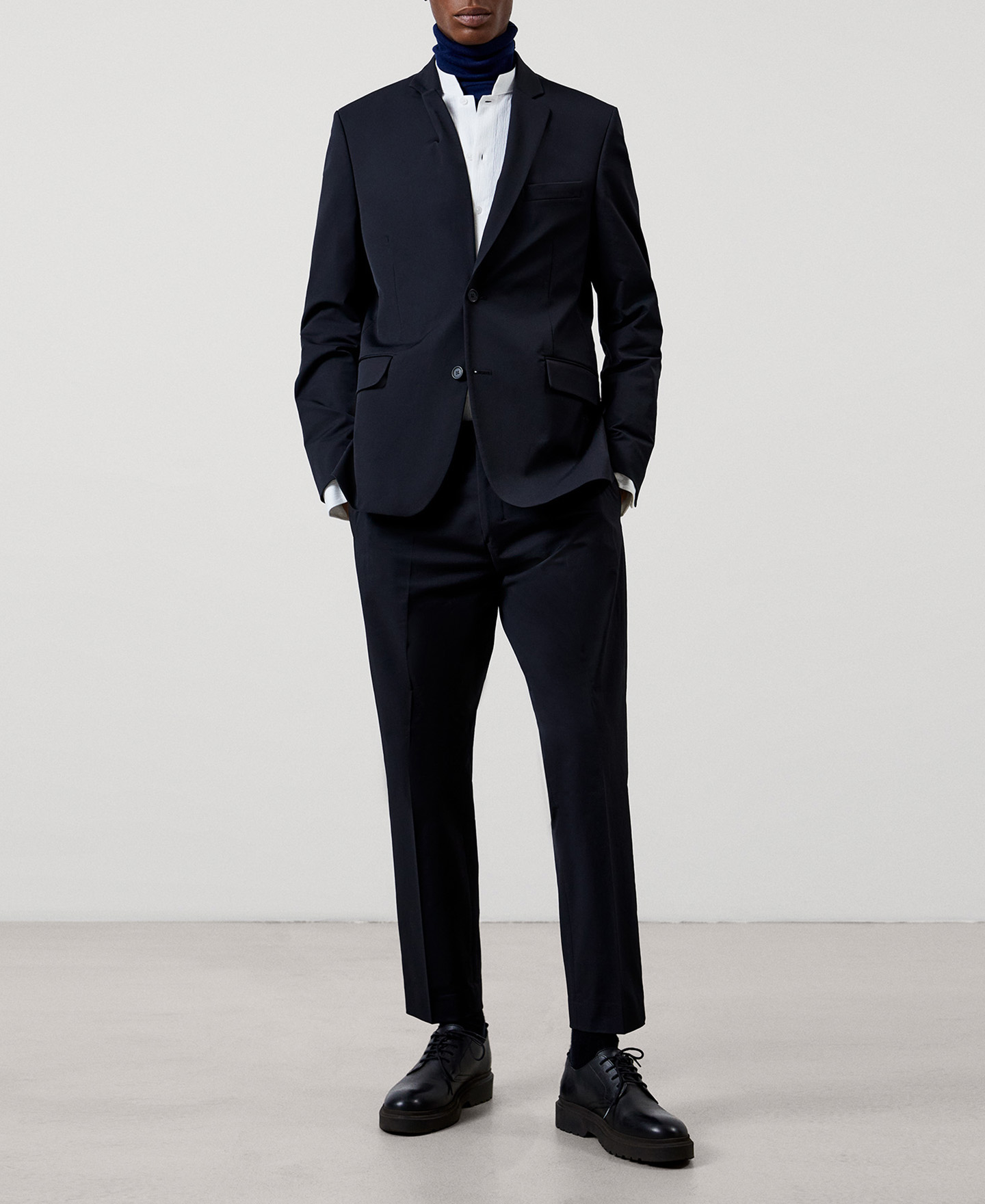Ankle-length tailored trousers image number 1