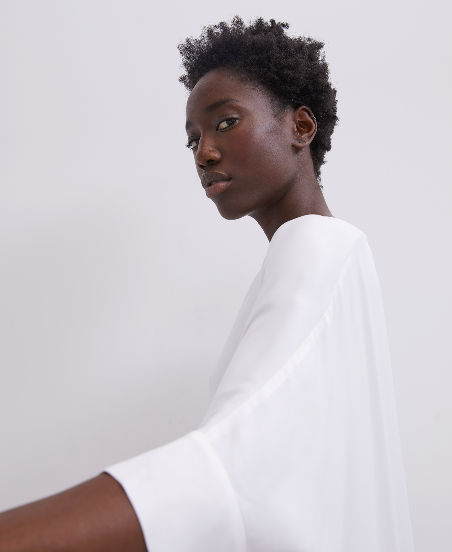 Camisa oversize en viscosa image number 1
