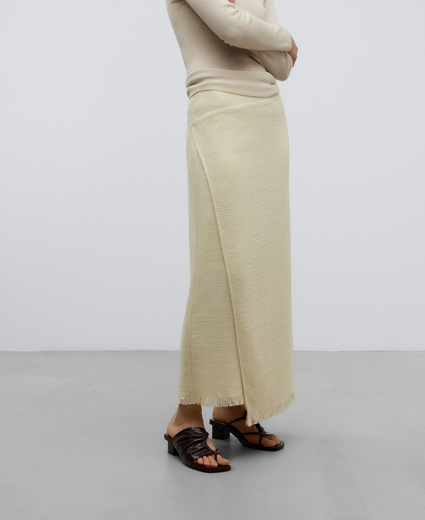 Frayed hem skirt woman image number 0