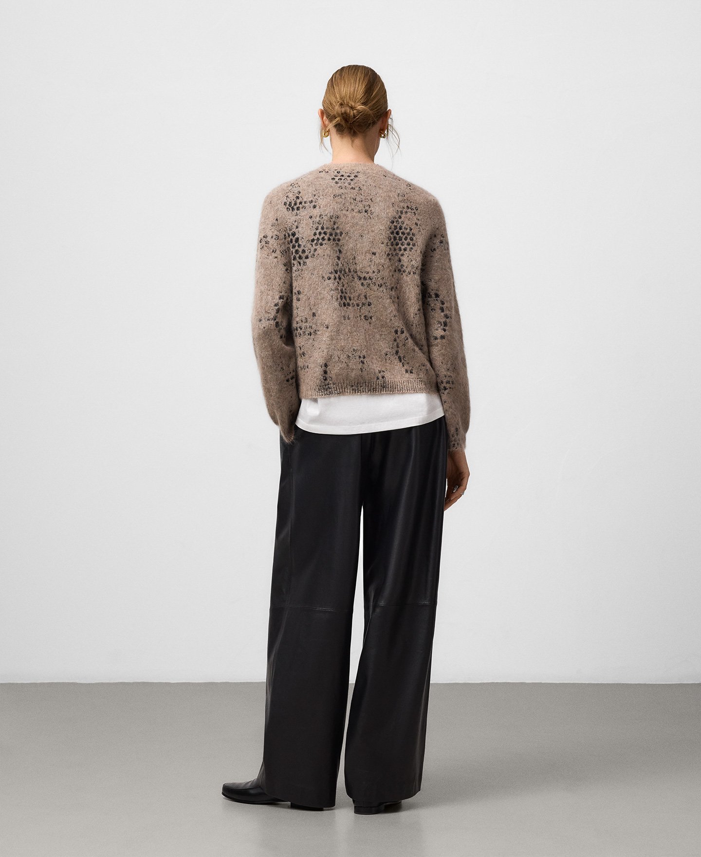 Kurz geschnittener Jacquard-Strickpullover für Damen image number 2