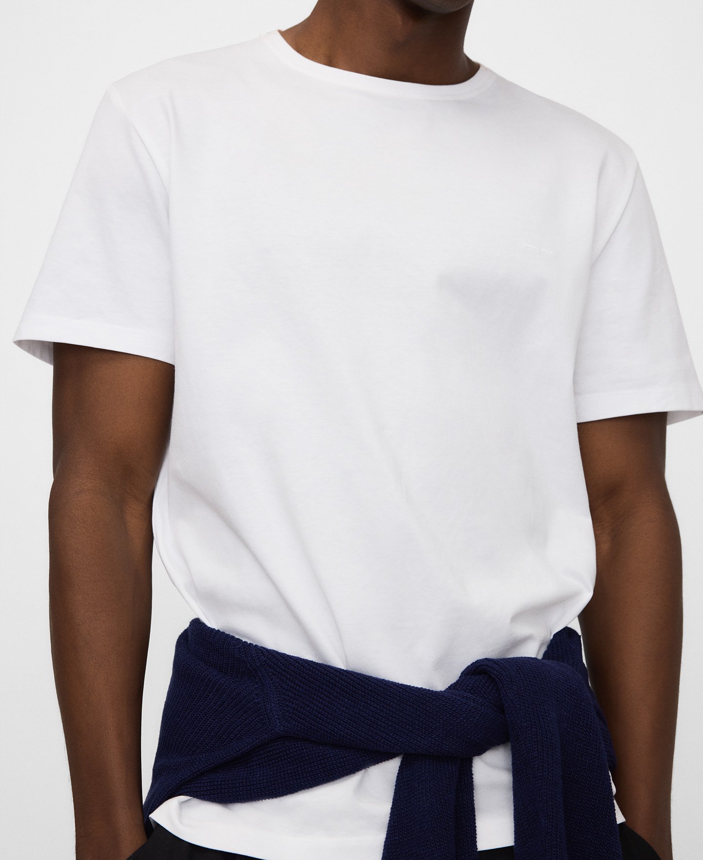 Camiseta regular fit algod&oacute;n org&aacute;nico image number 3