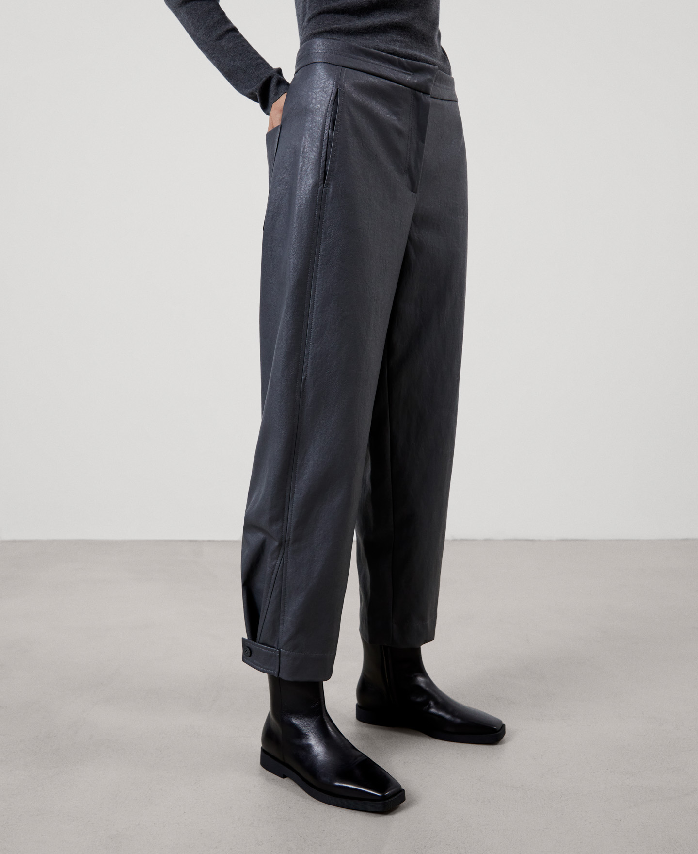 Viscose wide ankle length trousers image number 0