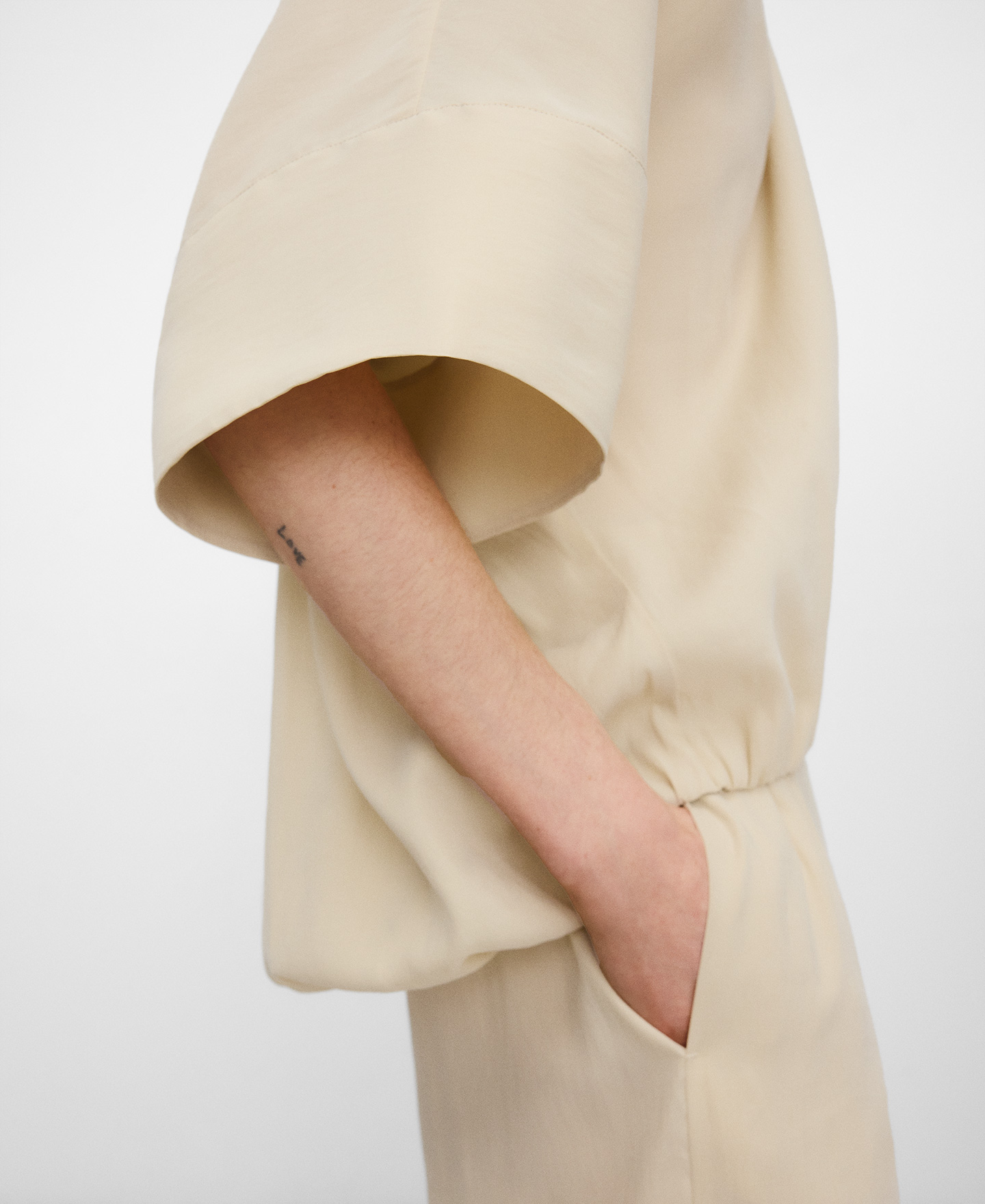 Loose balloon blouse image number 3