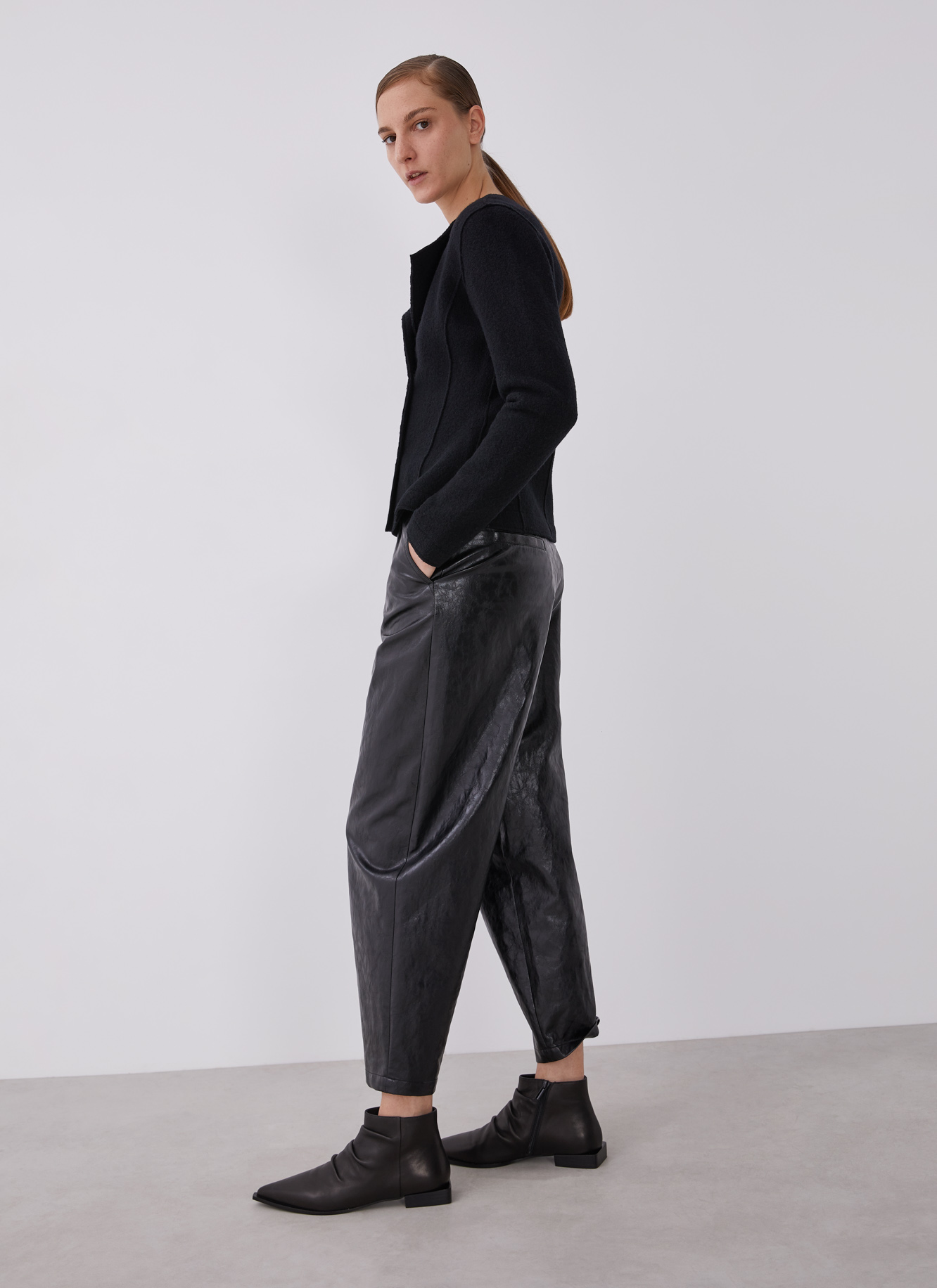 Merino wool crossed jacket image number 6