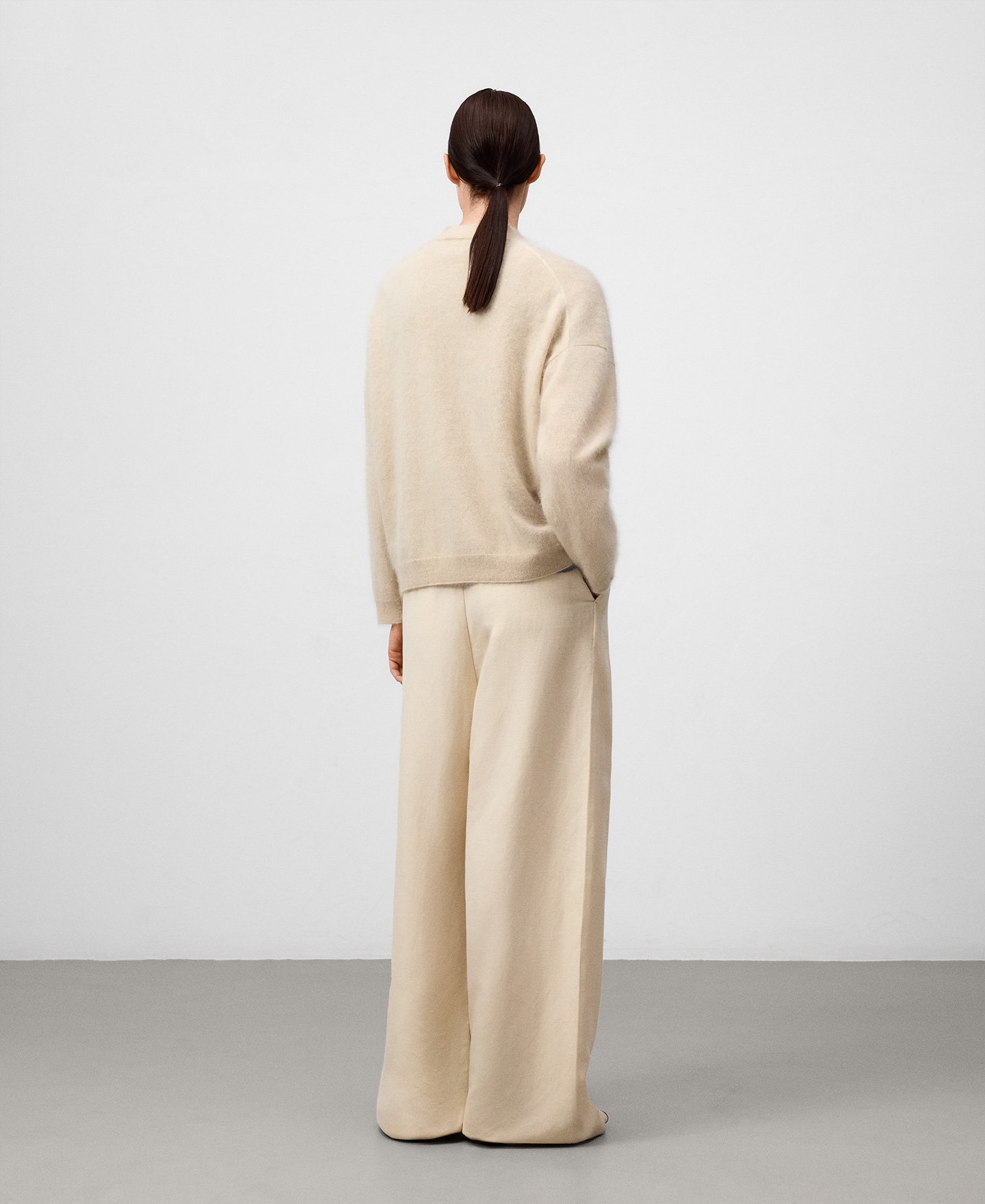 Cashmere perkins collar sweater woman image number 2