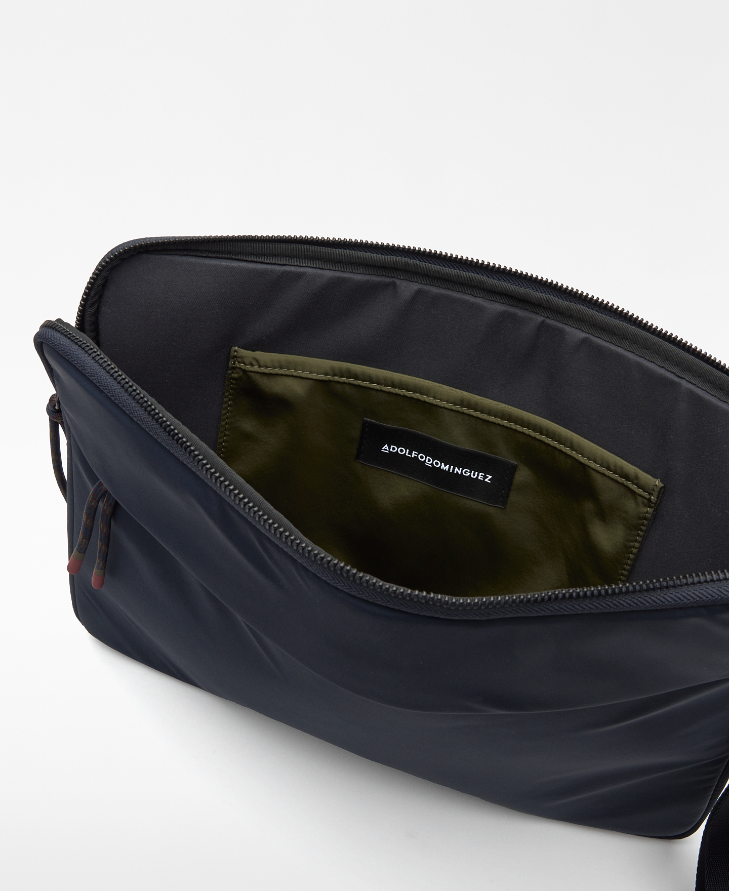 Nylon laptop sleeve image number 2
