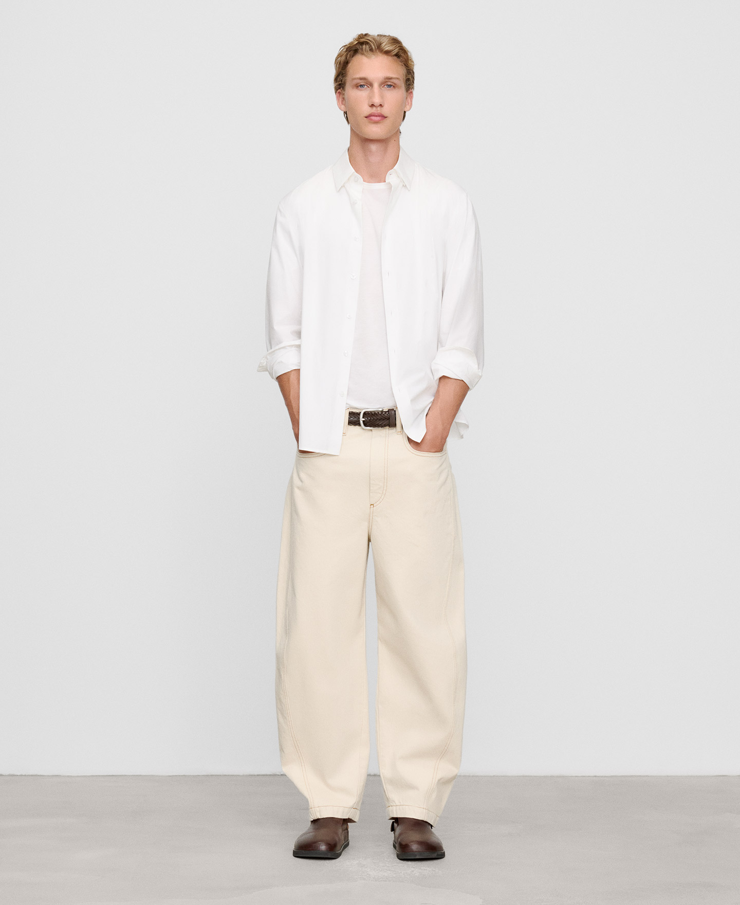 Linen regular fit spread collar shirt image number 1