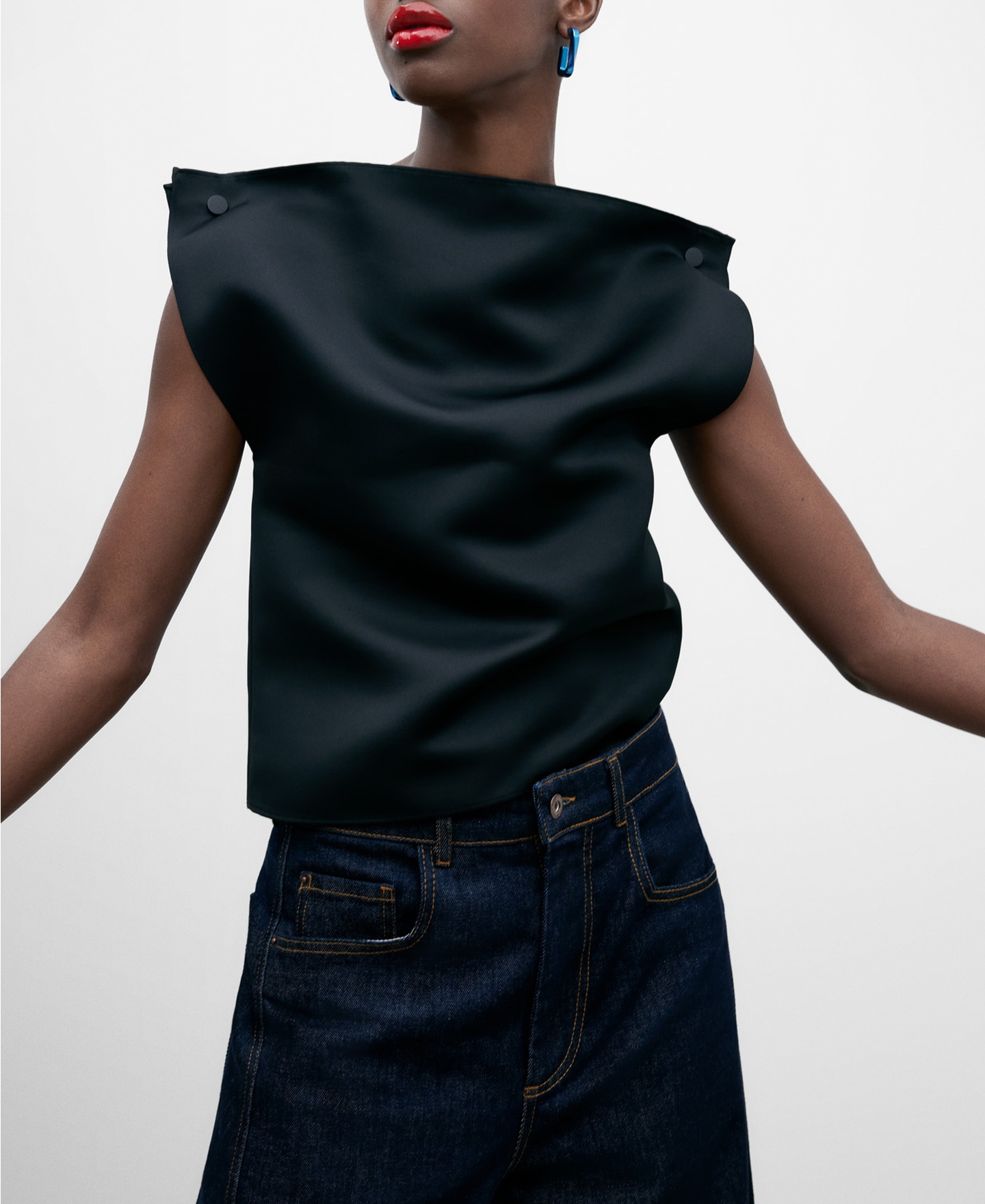 Top magnetic clasps image number 0