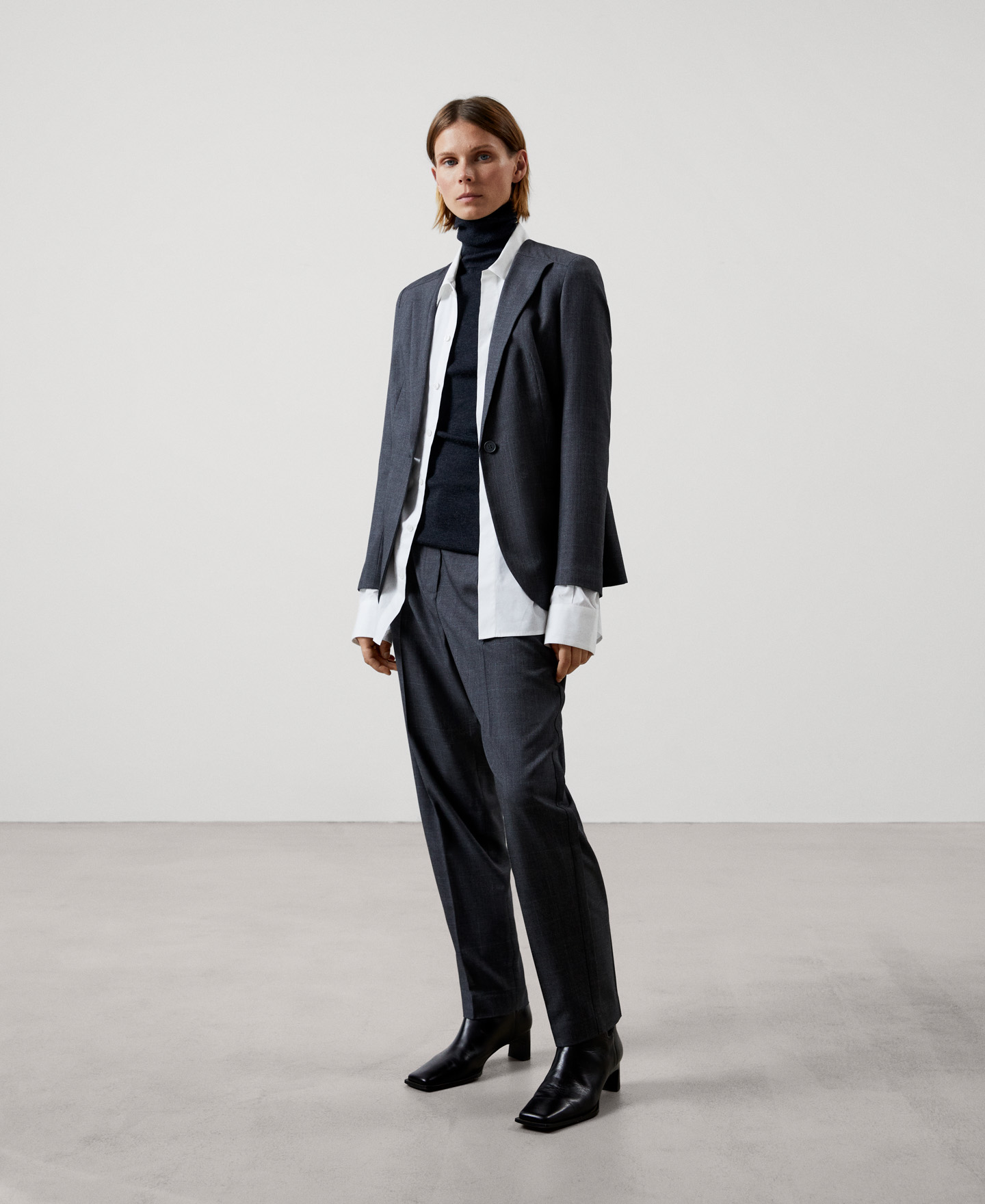 Straight cut dart trousers image number 1