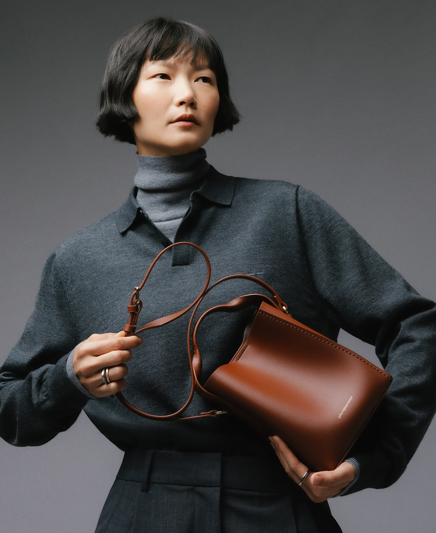 Responsible leather Mica hobo bag woman image number 5