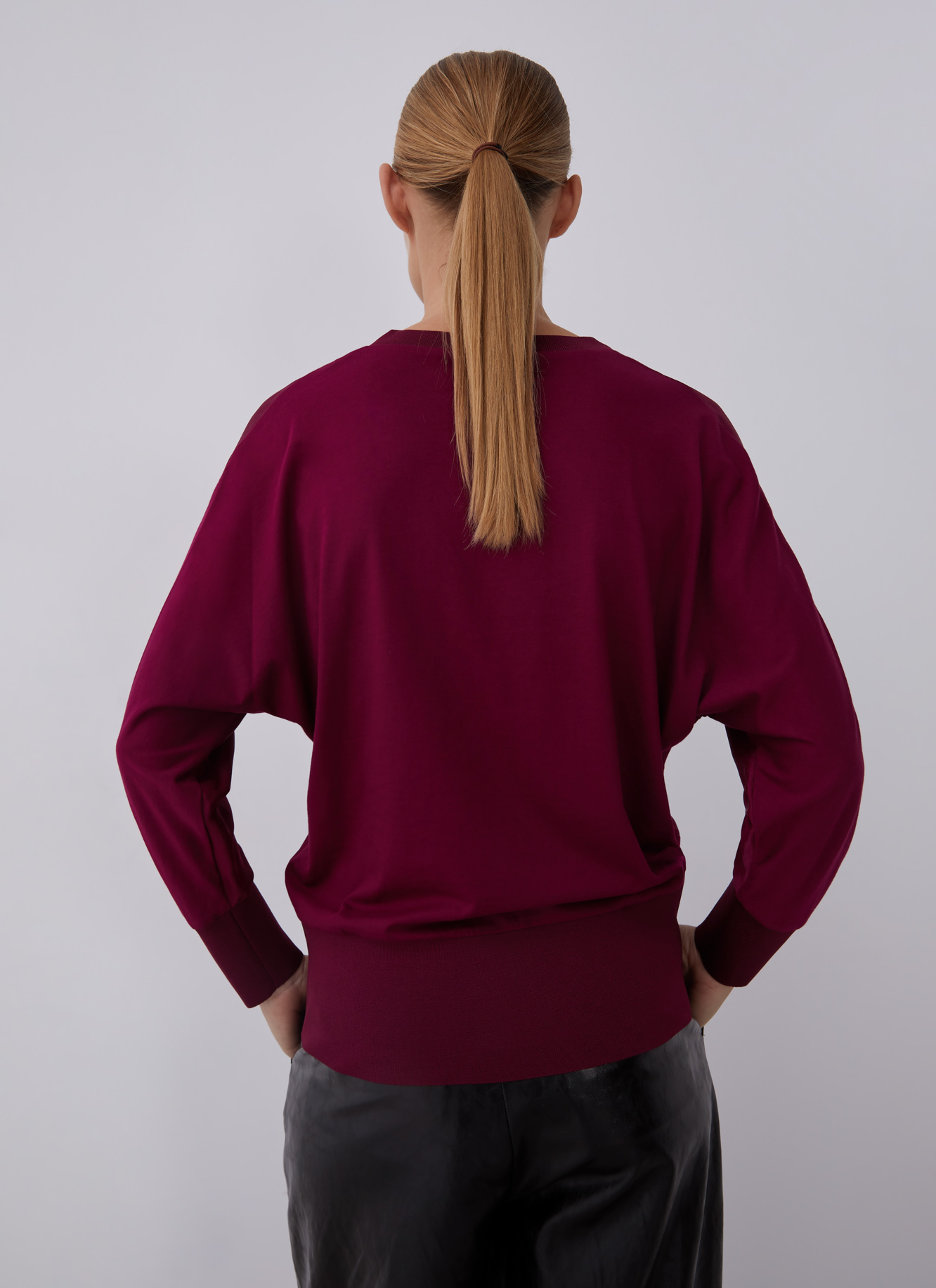 V-neck Viscose T-shirt image number 1