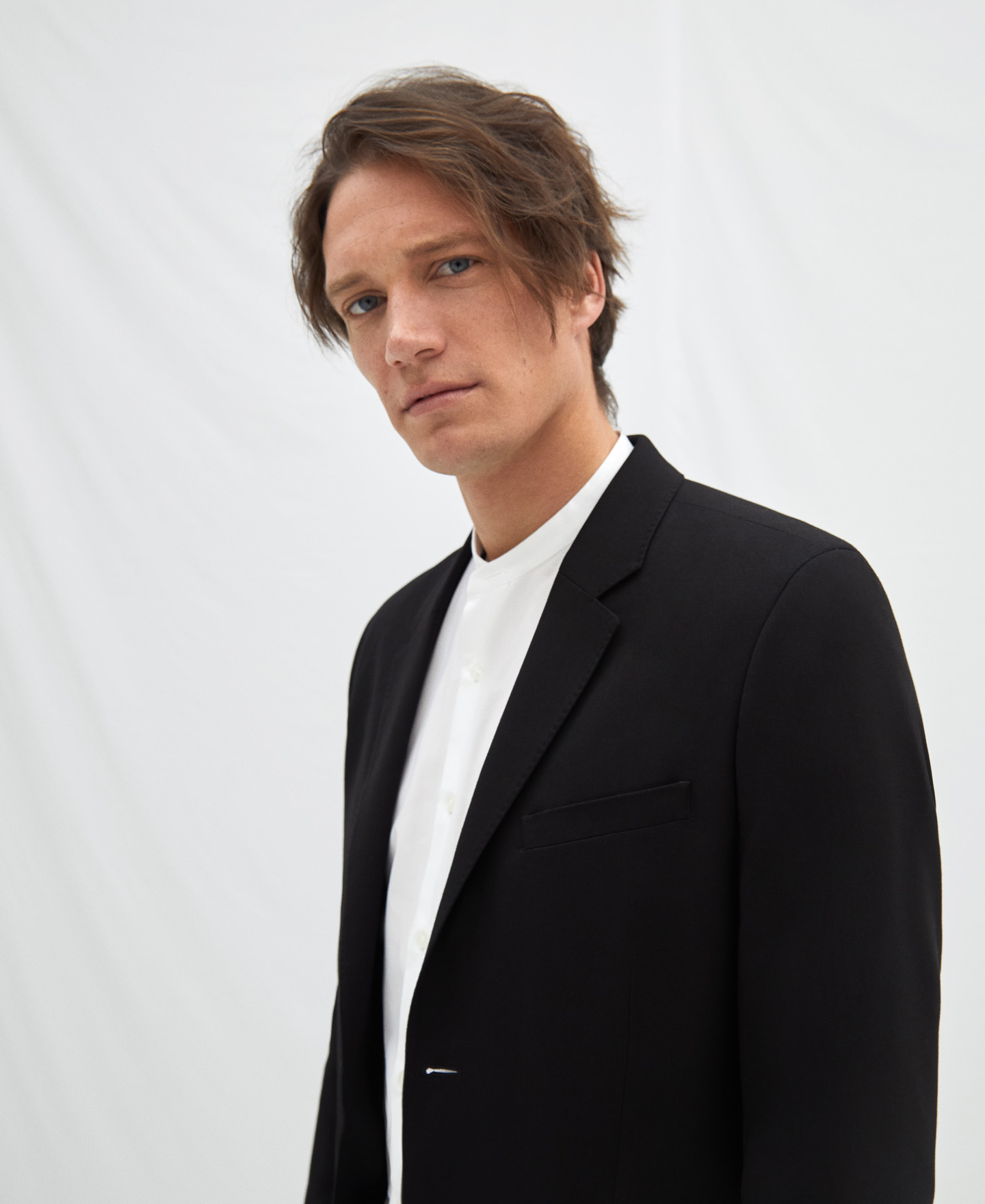 Two button blazer with visible stitching image number 3