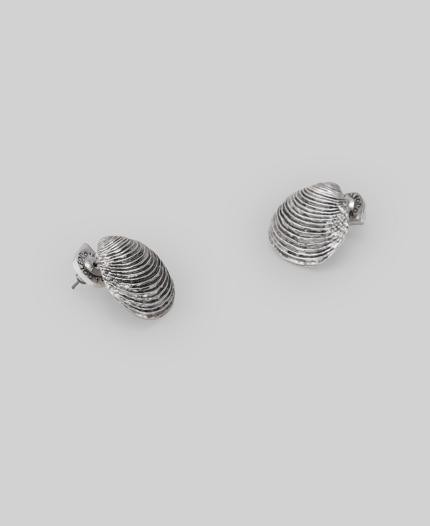 Metal shell earrings woman image number 1