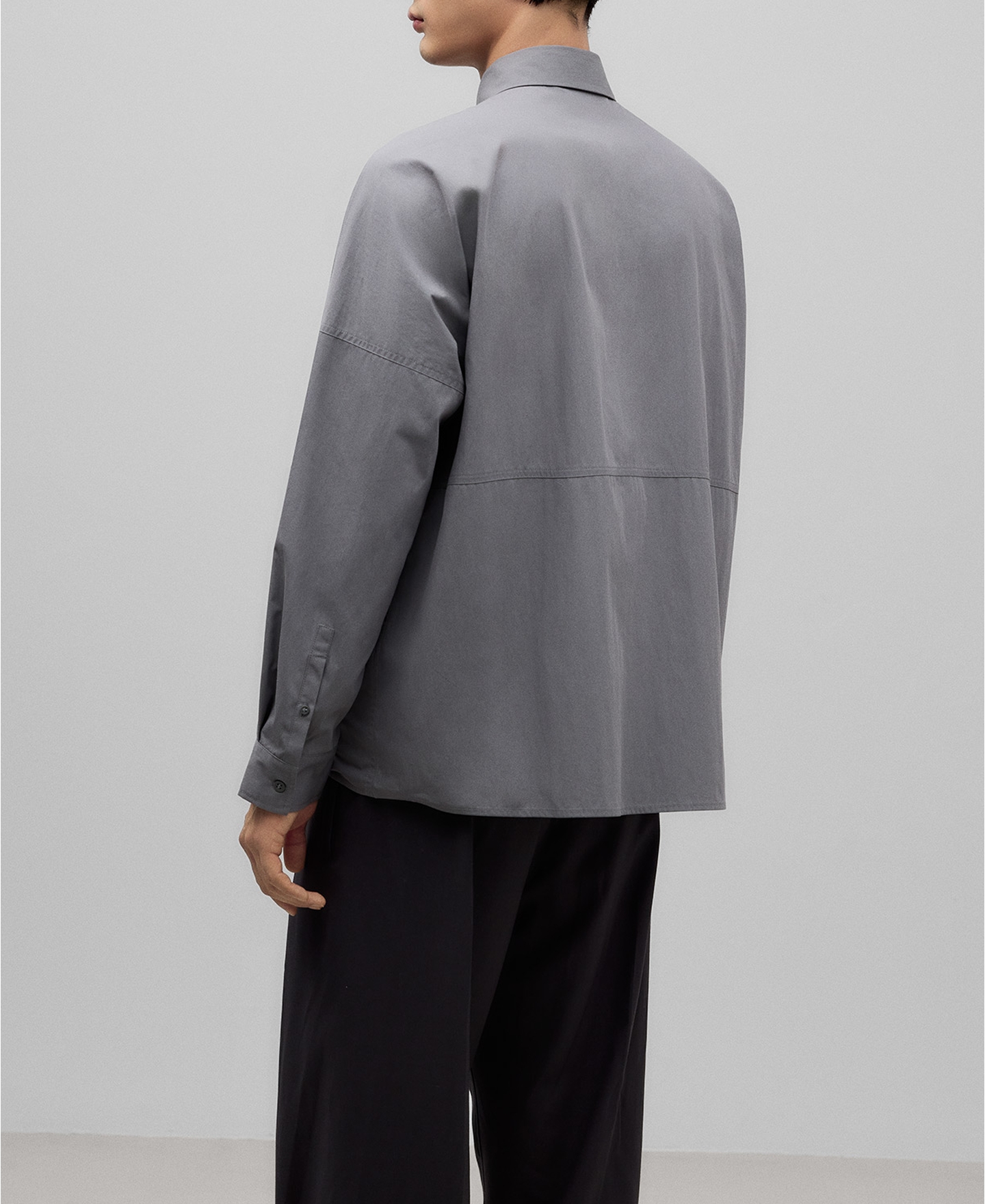 Charcoal grey shirt man image number 2