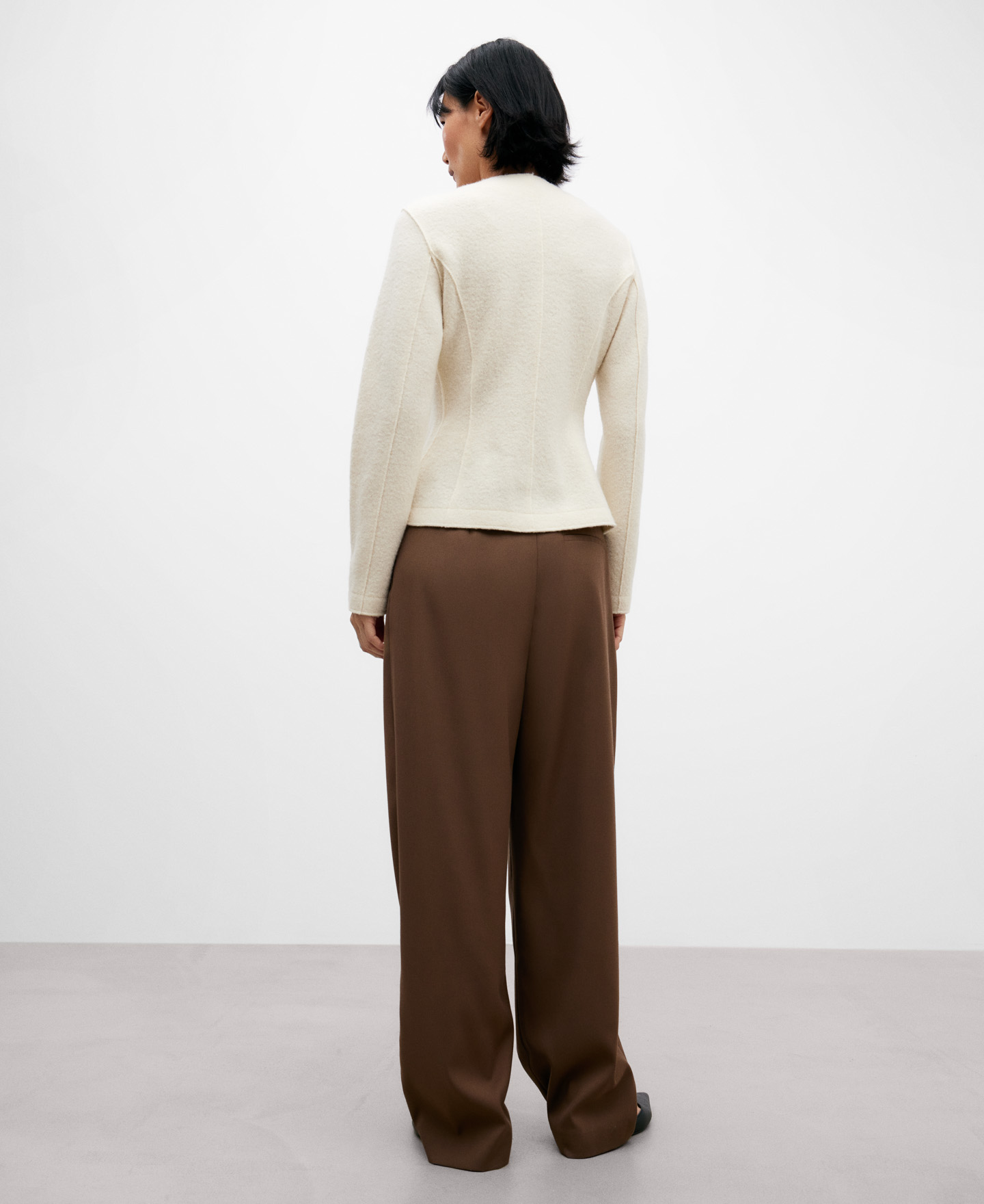 Brown darts trousers for women image number 2