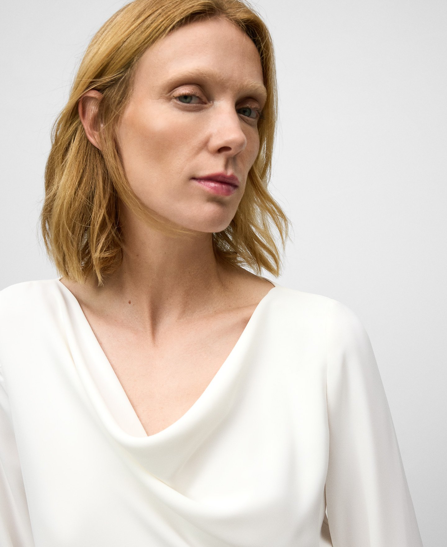 Draped collar top woman image number 3