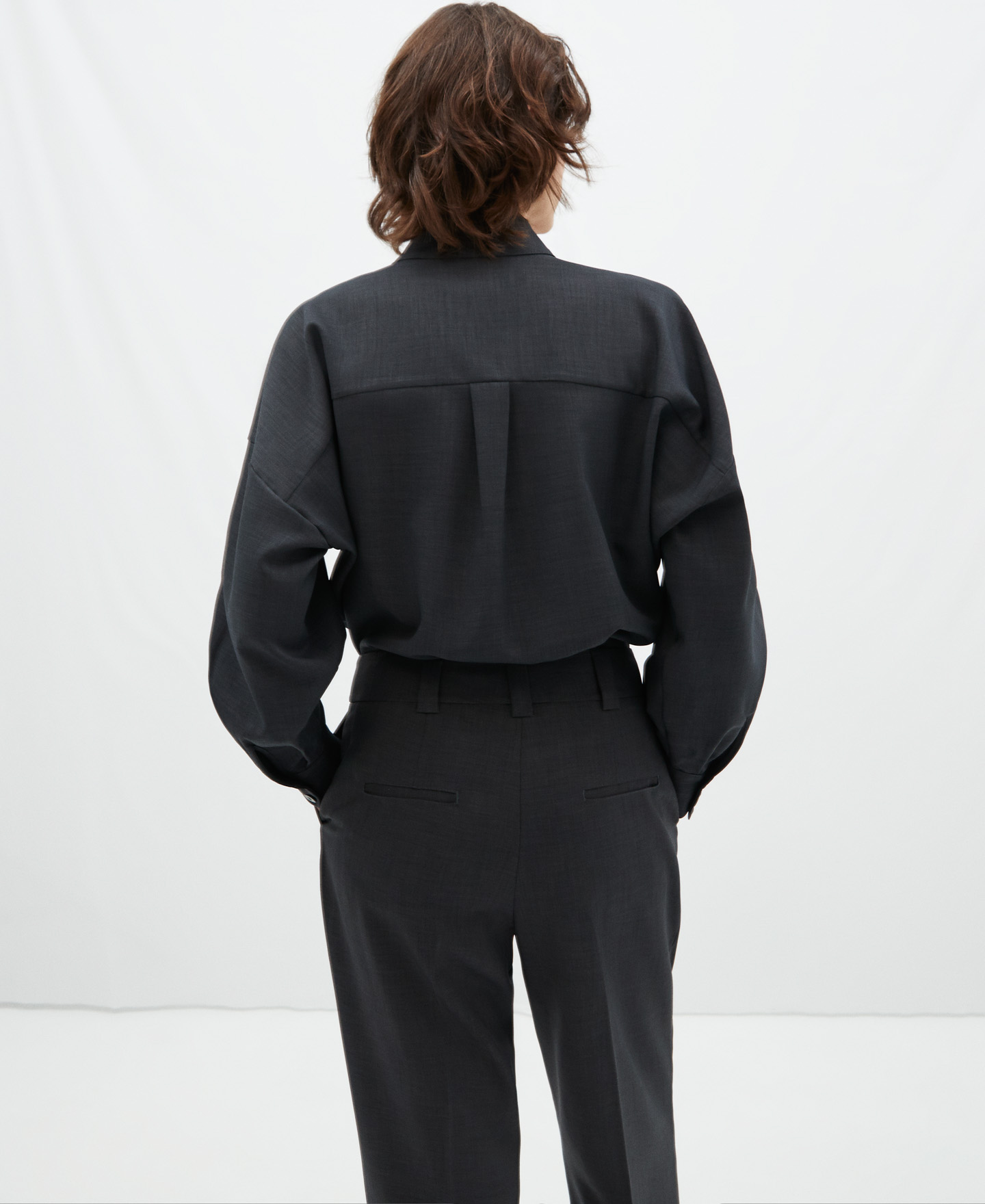 Blusa cuello mao escote pico image number 2