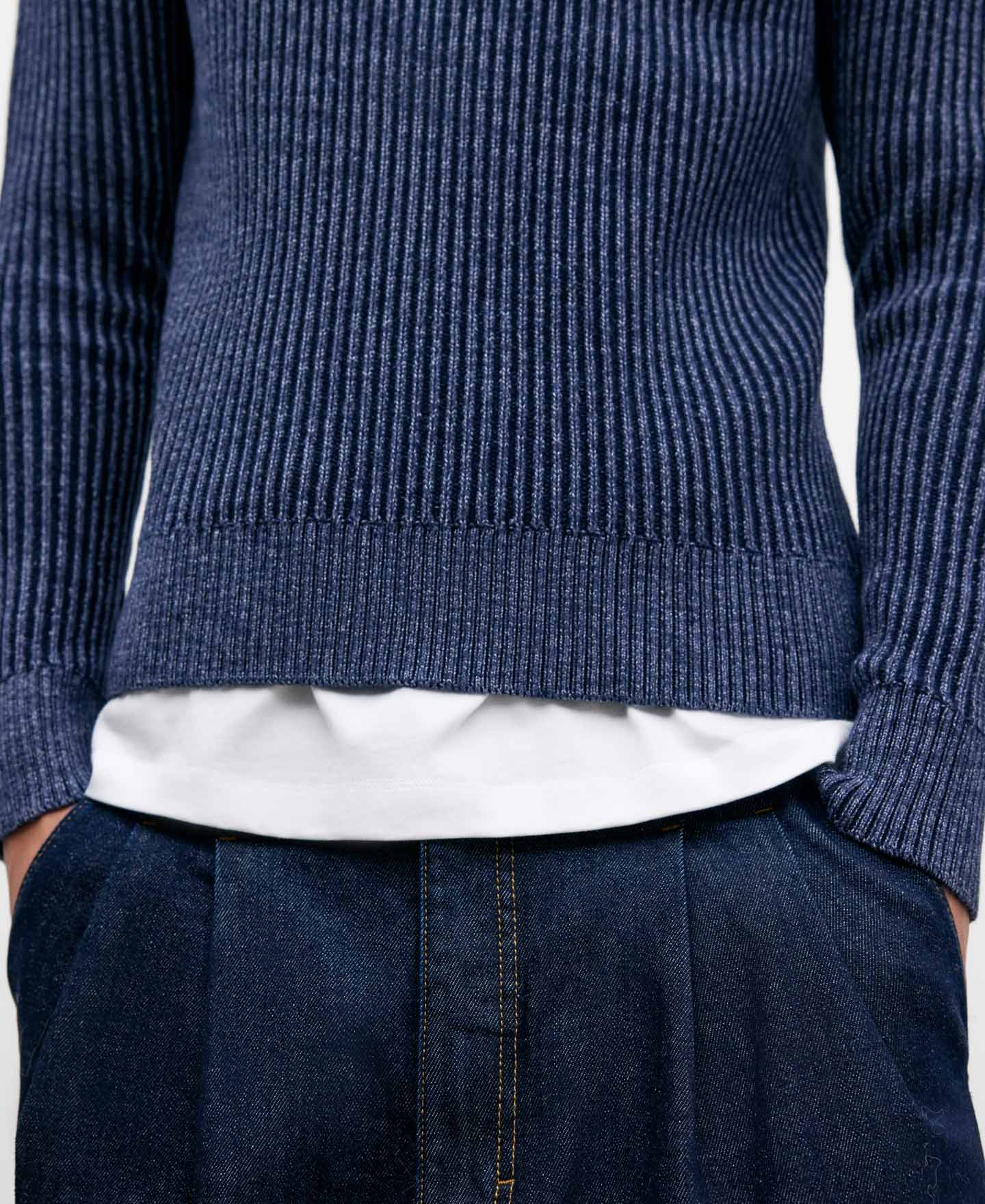 Melange knitted sweater image number 3
