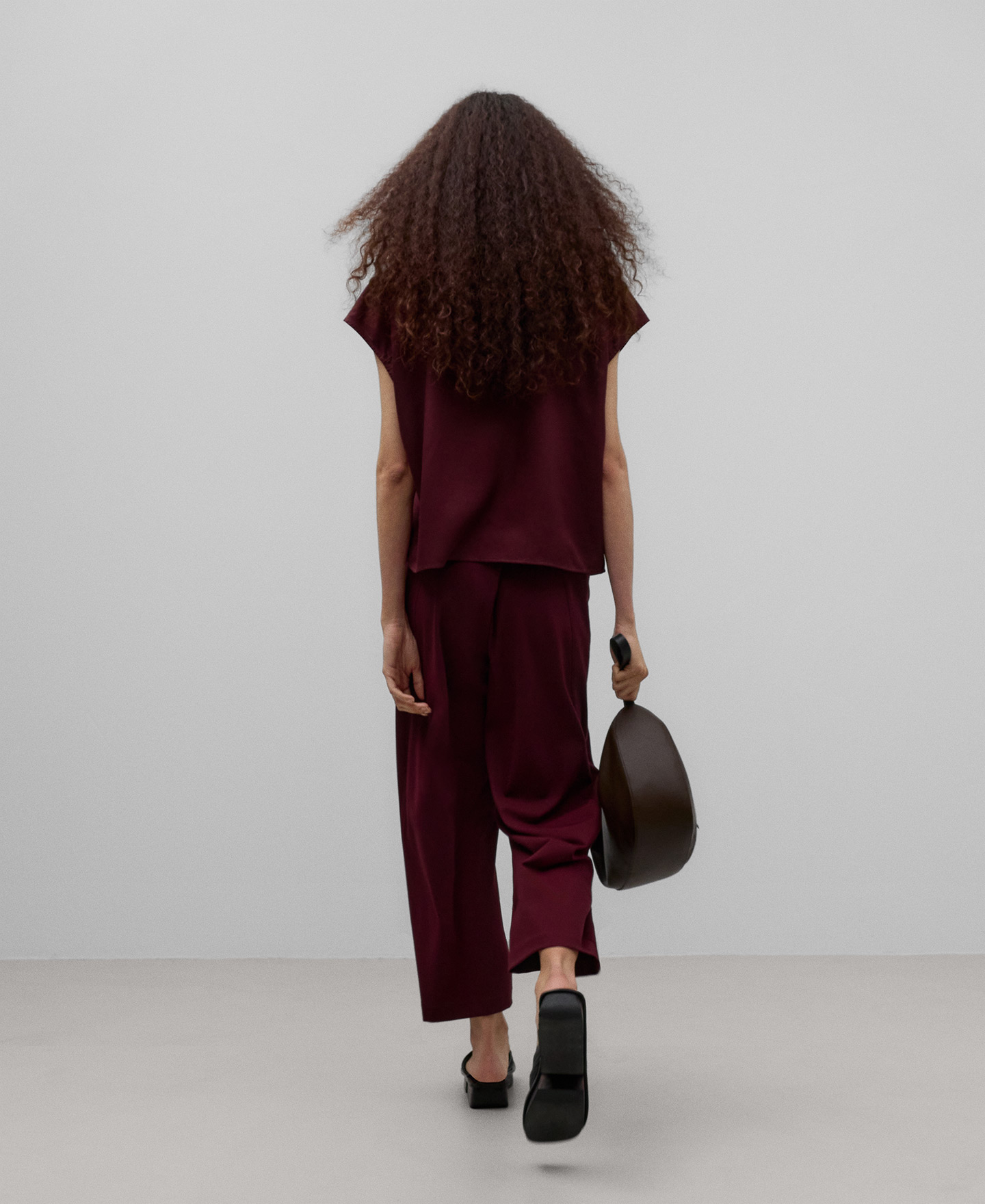 Draped turtleneck shirt woman image number 2