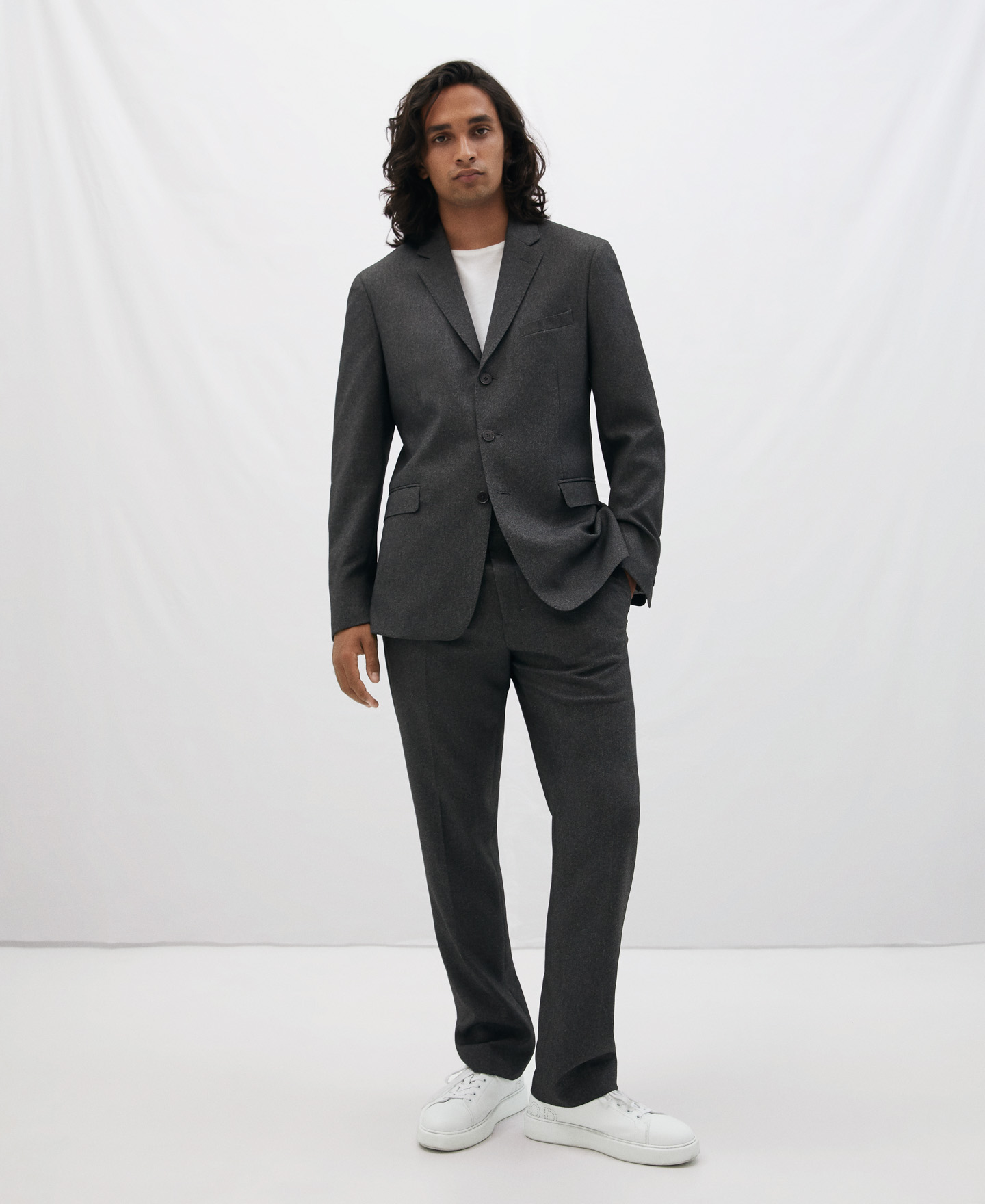 Three button tailored suit image number 1