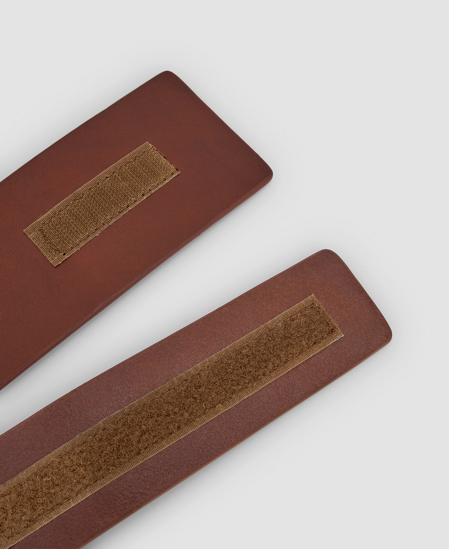 Asymmetrical sash in vachetta image number 2