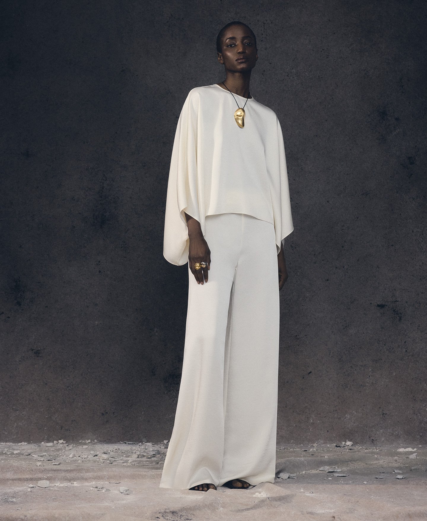 Organic two-tone double finger ring image number 3