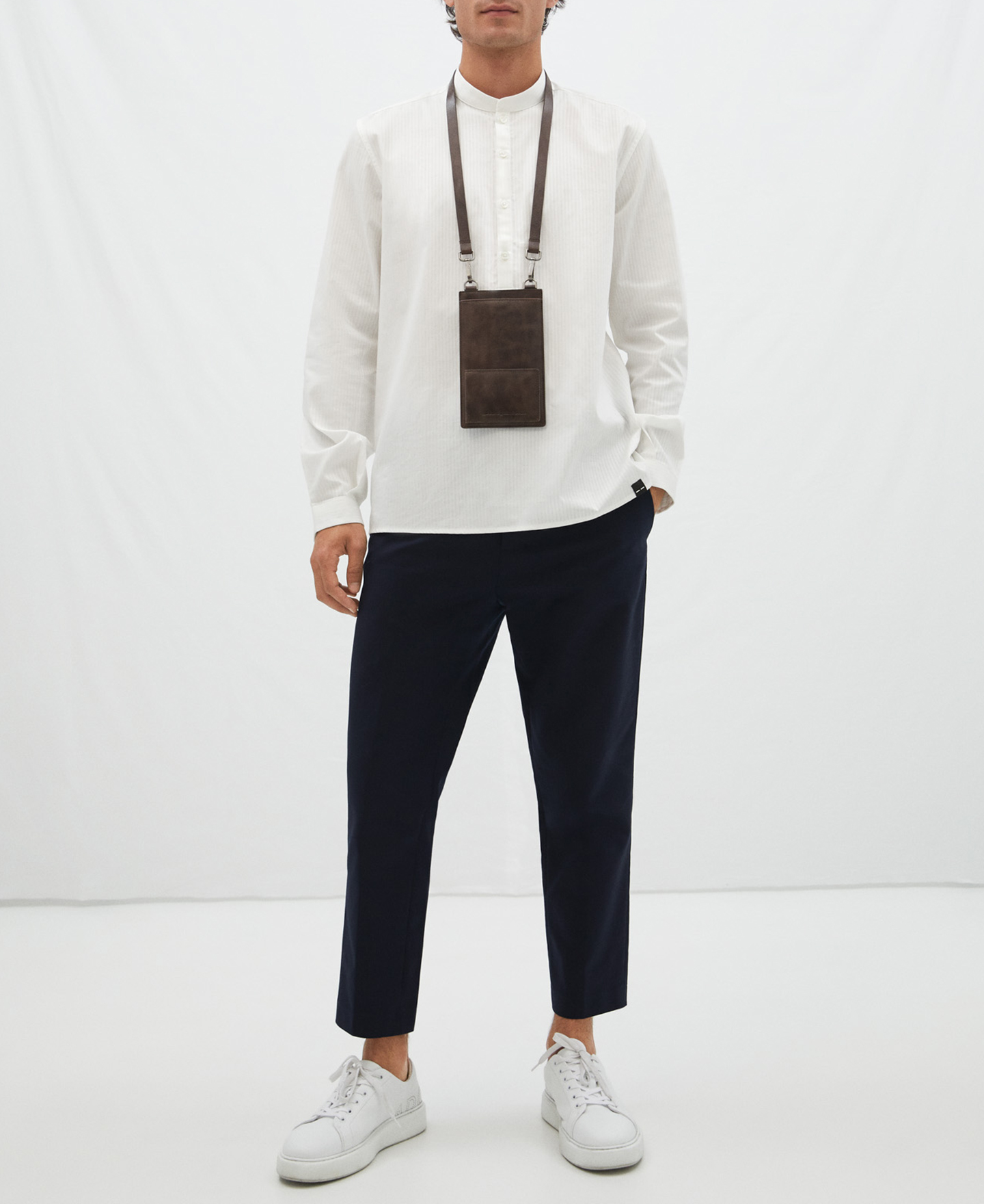 Cotton baker's collar shirt image number 1