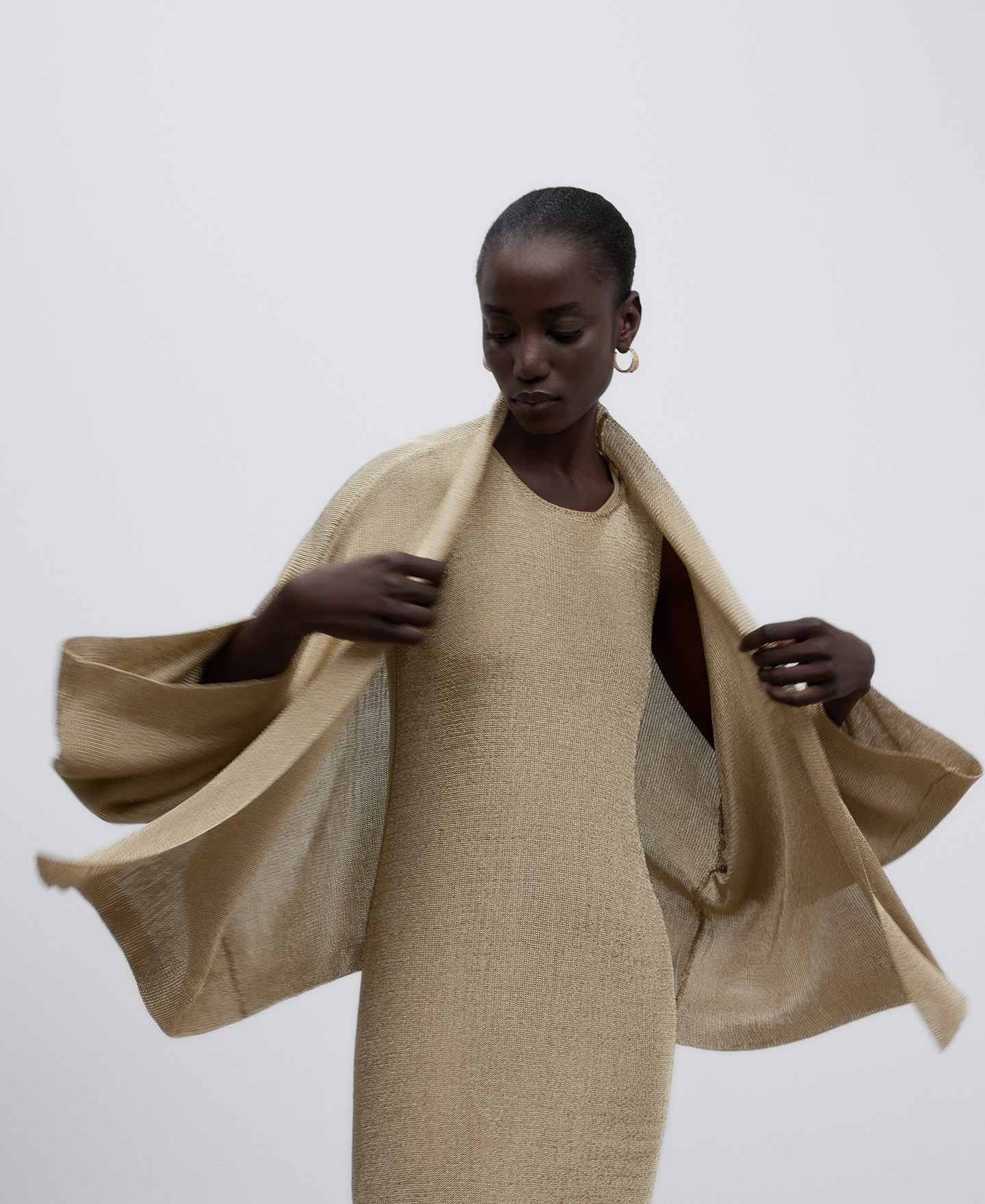 Gold knit kimono jacket woman image number 0