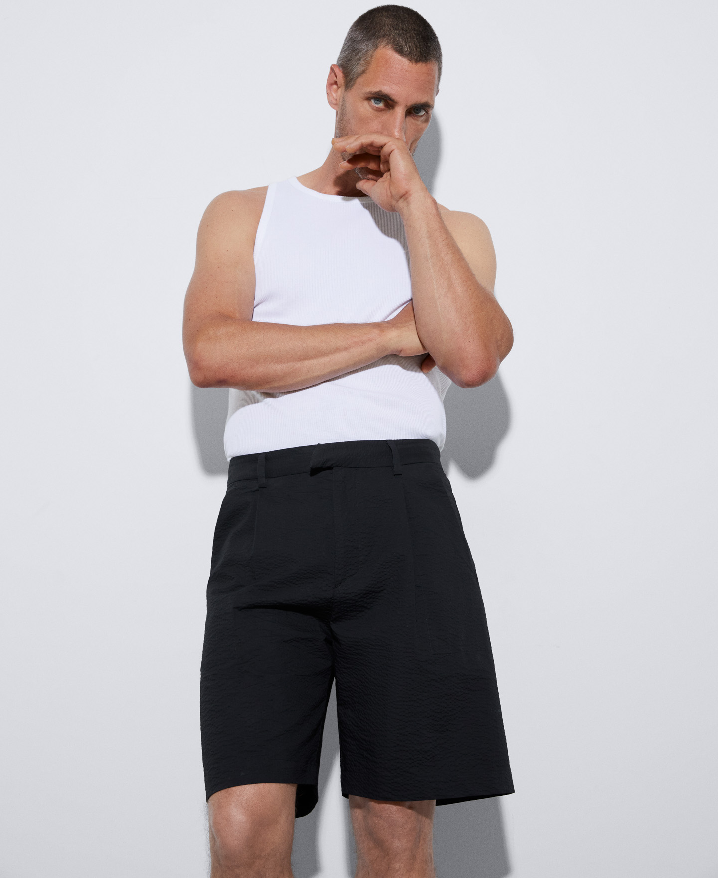 Cotton seersucker Bermuda shorts image number 3