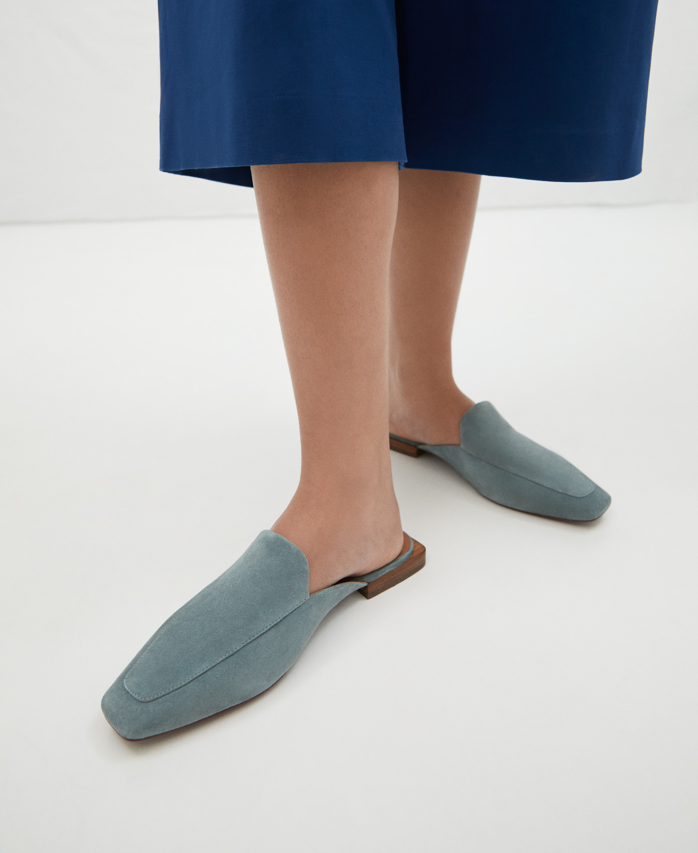 Square sole mule image number 3