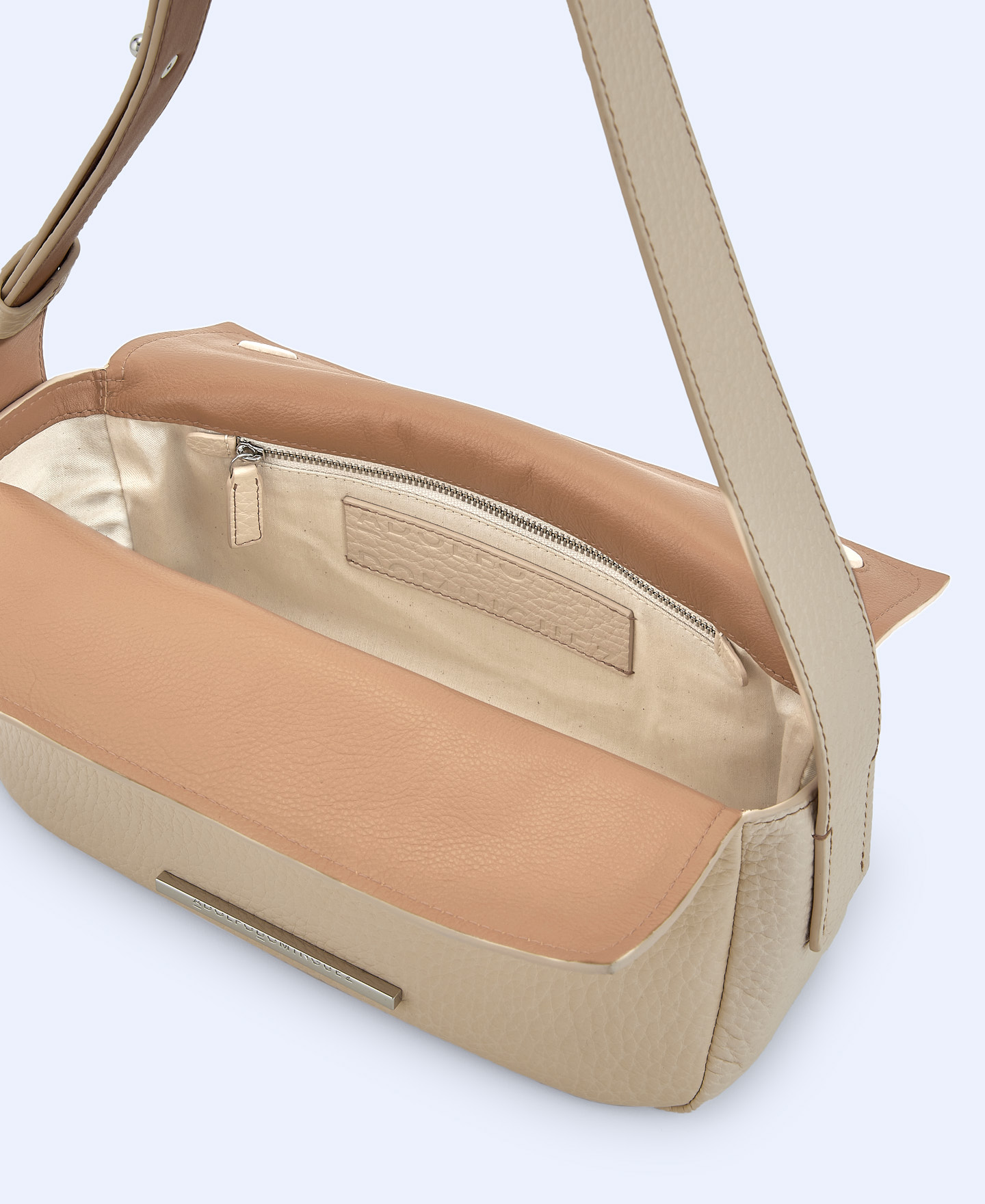 Small Hobo double flap image number 2