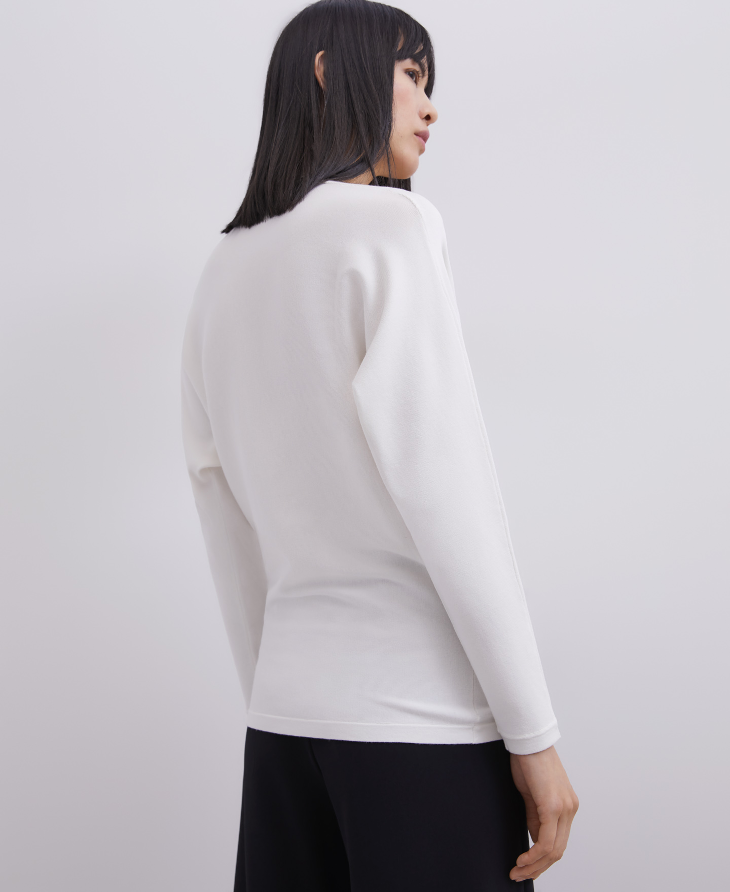 Fine sweater with squared neckline image number 2