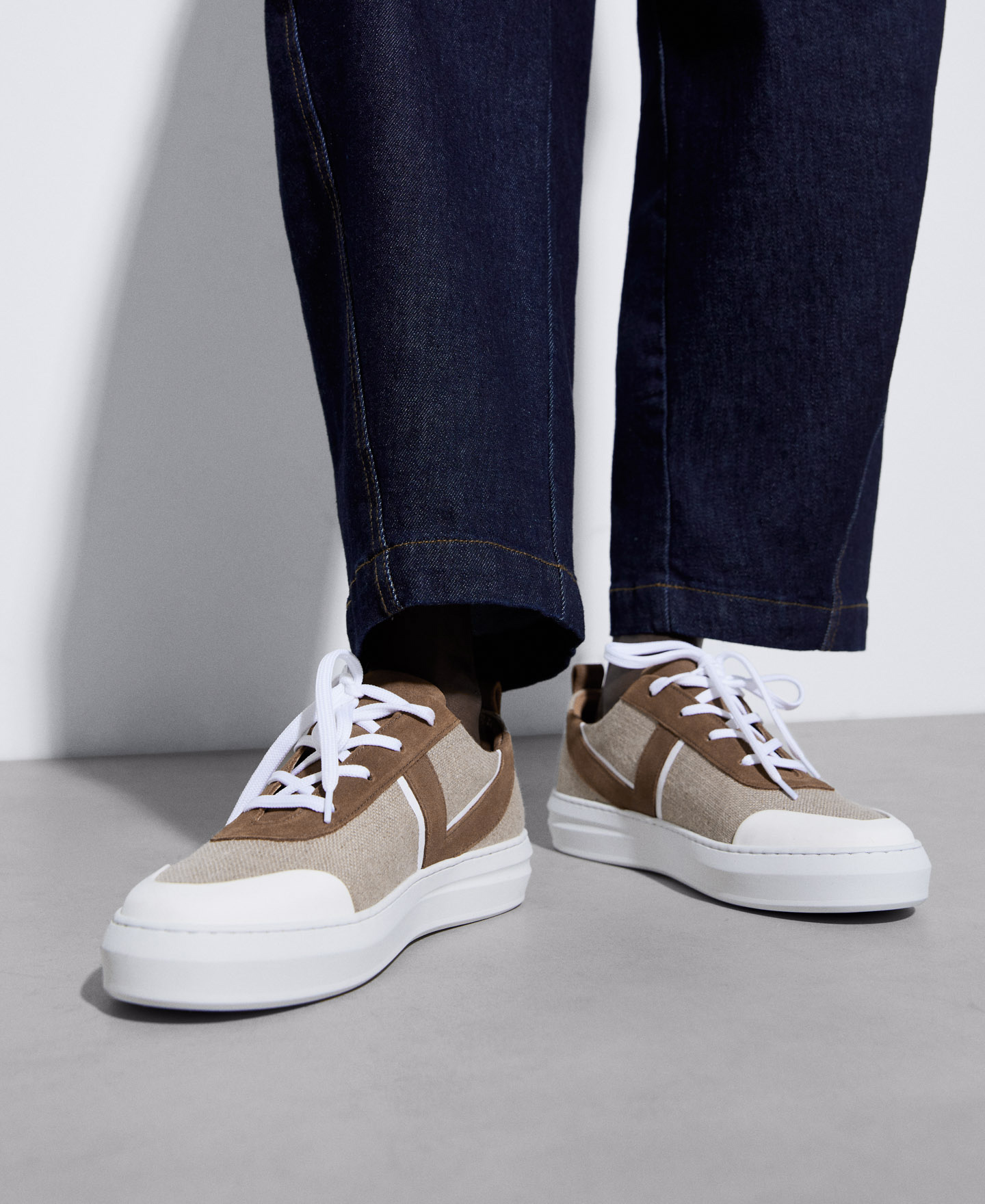Zapatilla en yute y ante image number 3
