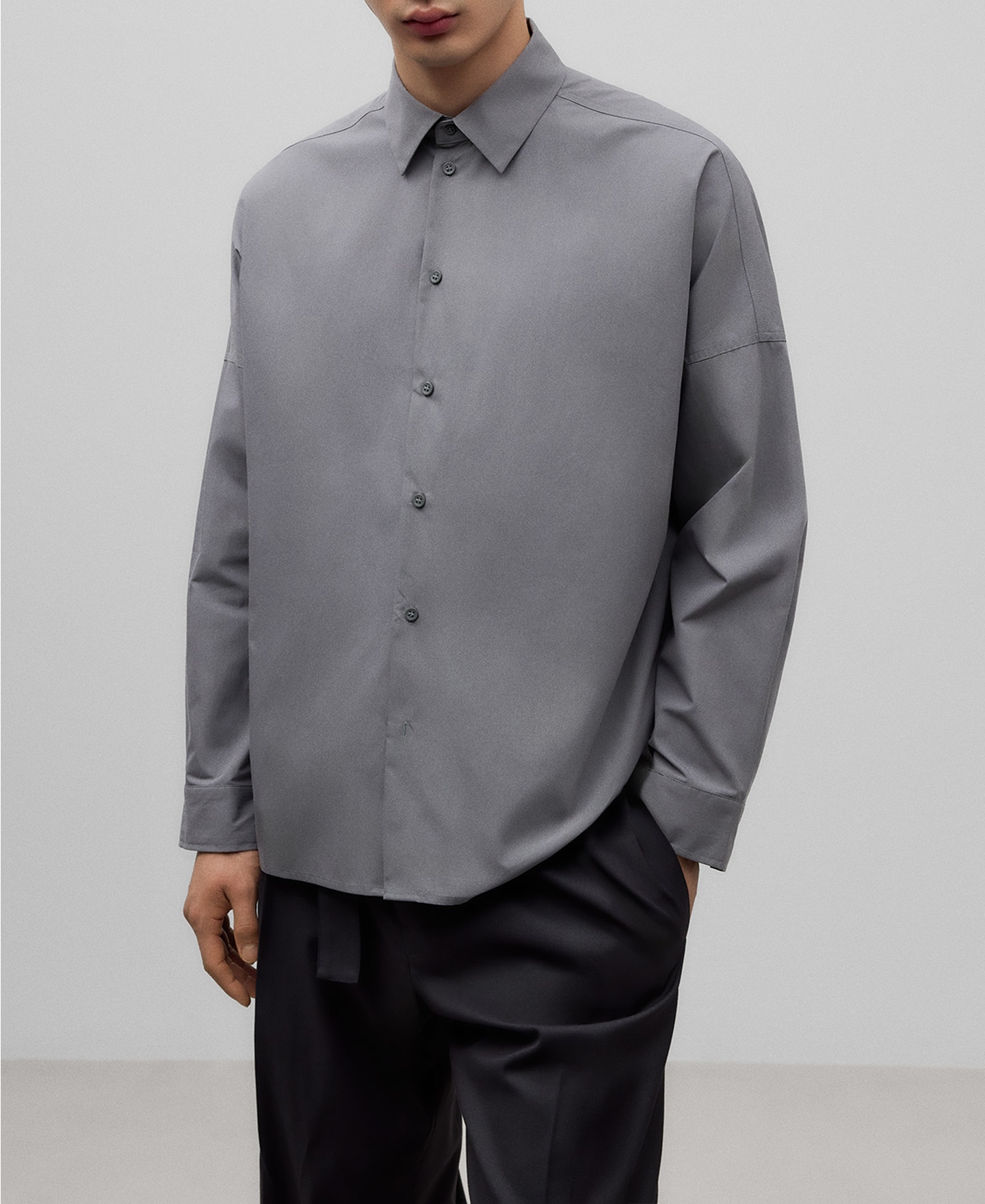 Charcoal grey shirt man image number 0