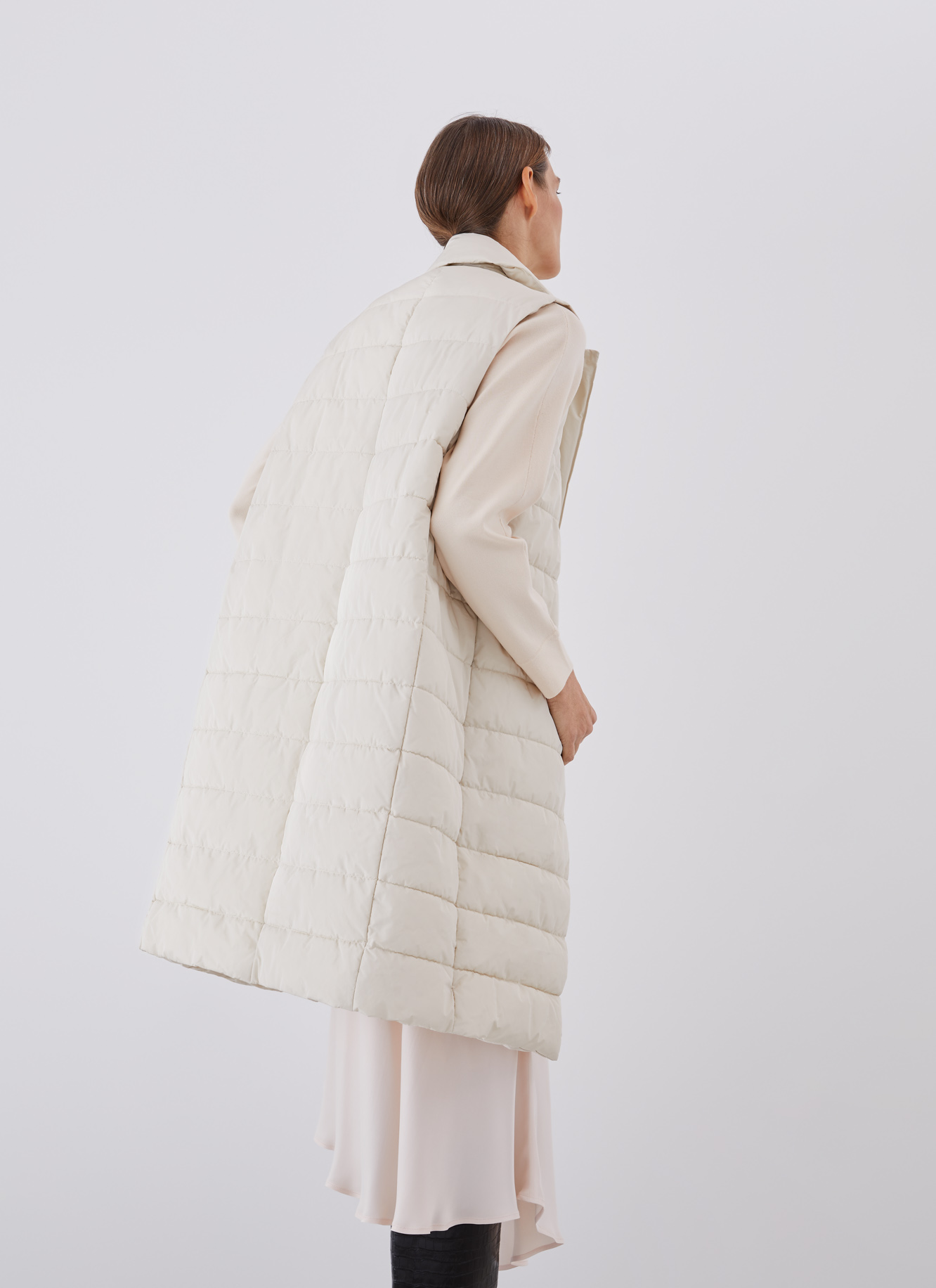 Long padded vest image number 1
