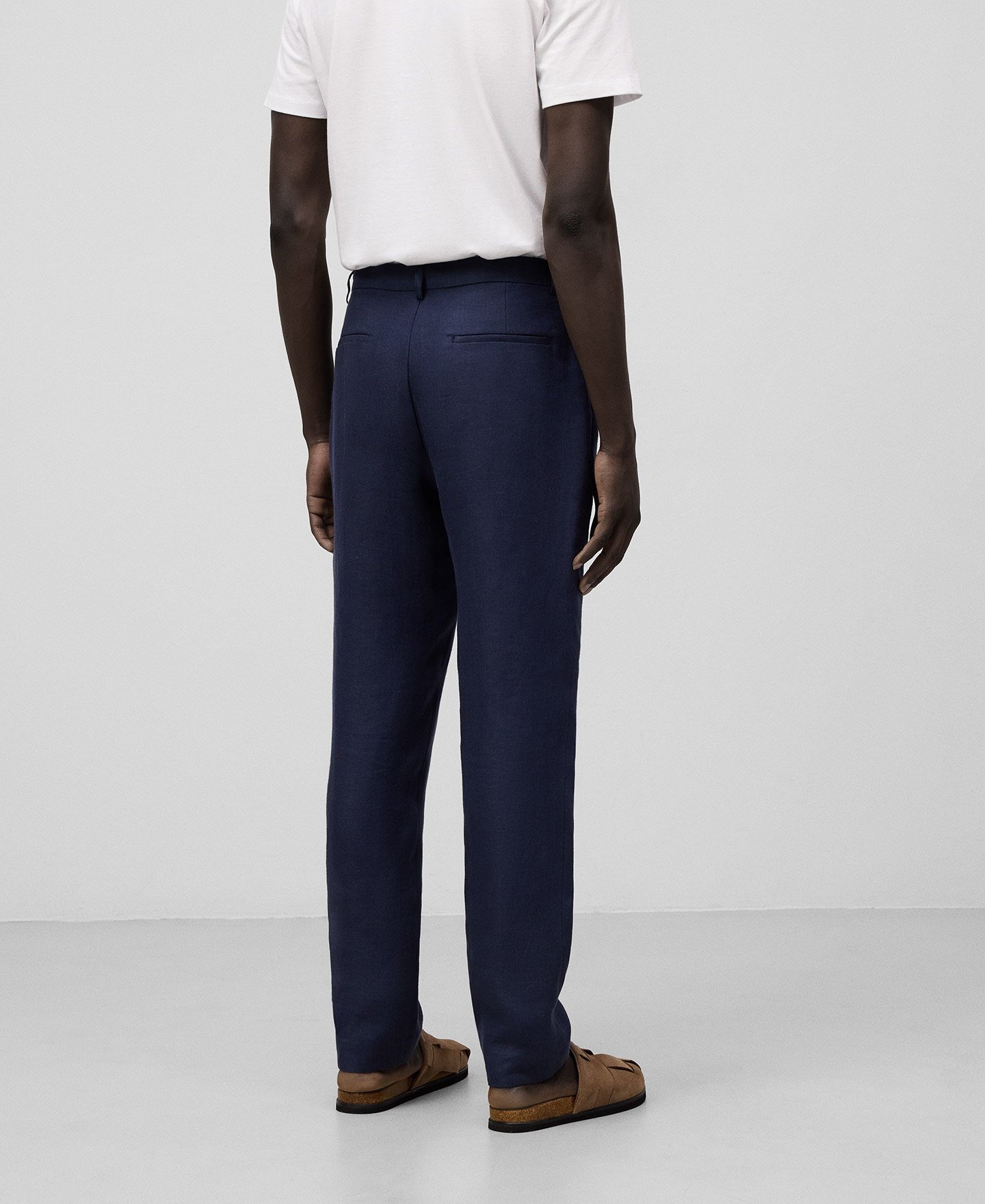 Pantalon de costume en lin homme image number 2