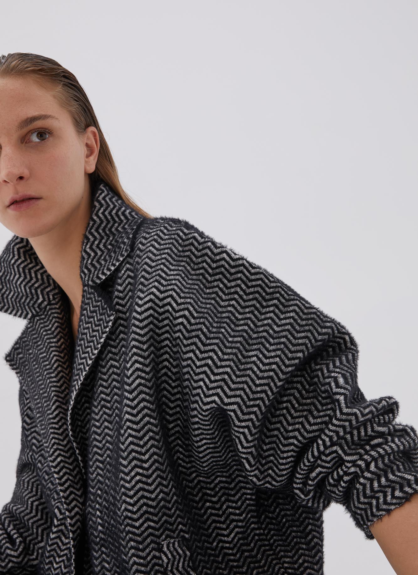 Chaqueta oversized estampada image number 2