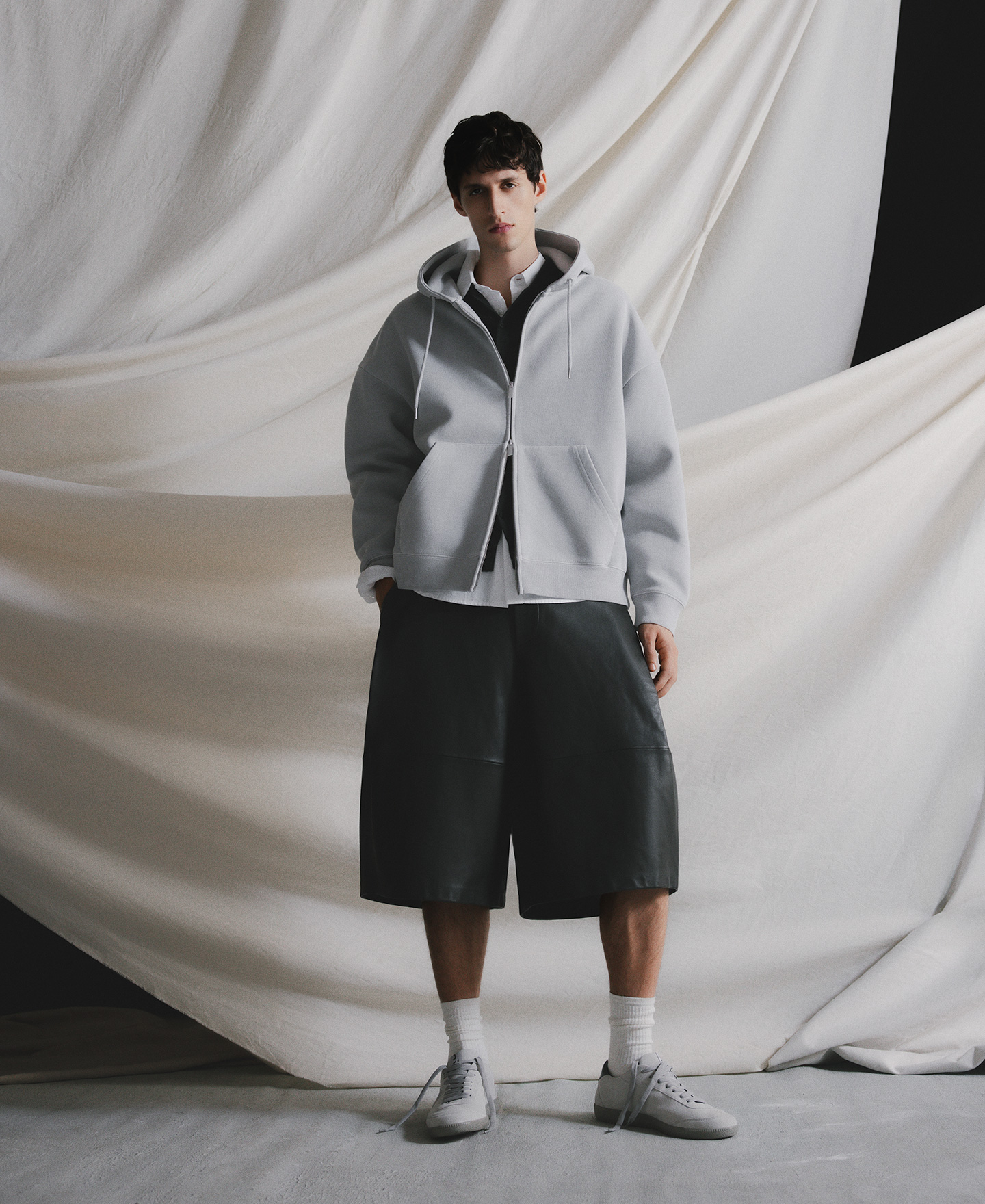 Suede maxi logo sneaker image number 4