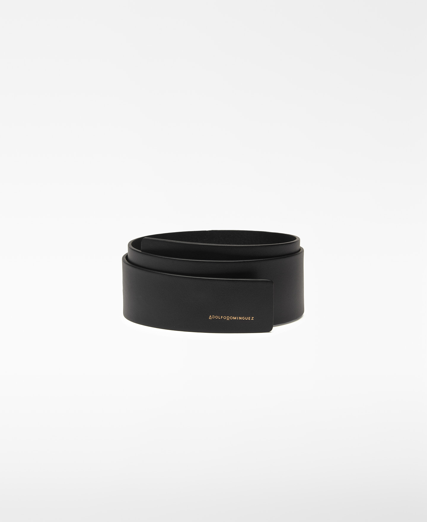 Black belt with cufflinks woman image number 0