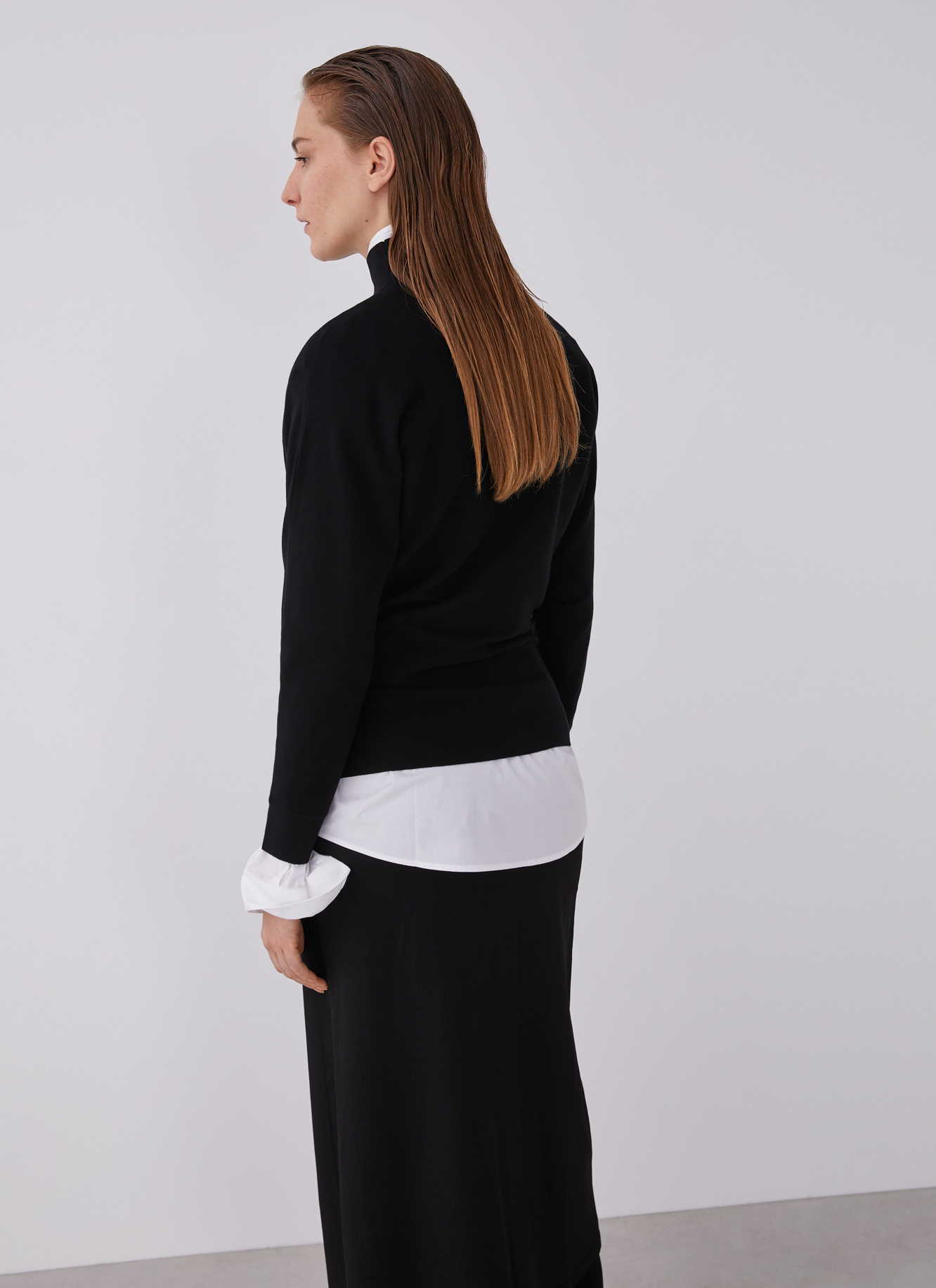 Jersey de cuello alto con viscosa image number 1
