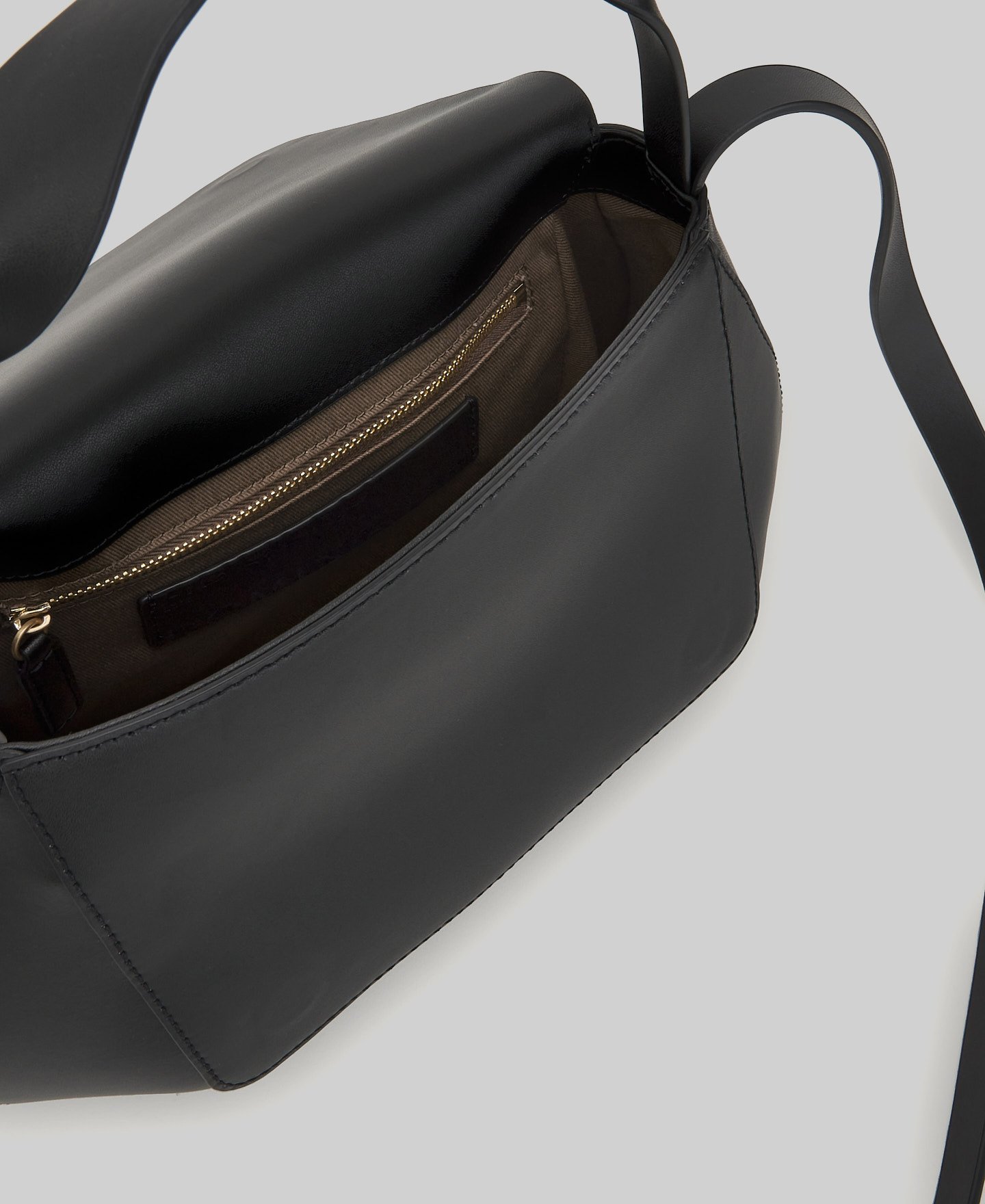 レスポンシブルレザーのシティバッグ image number 2