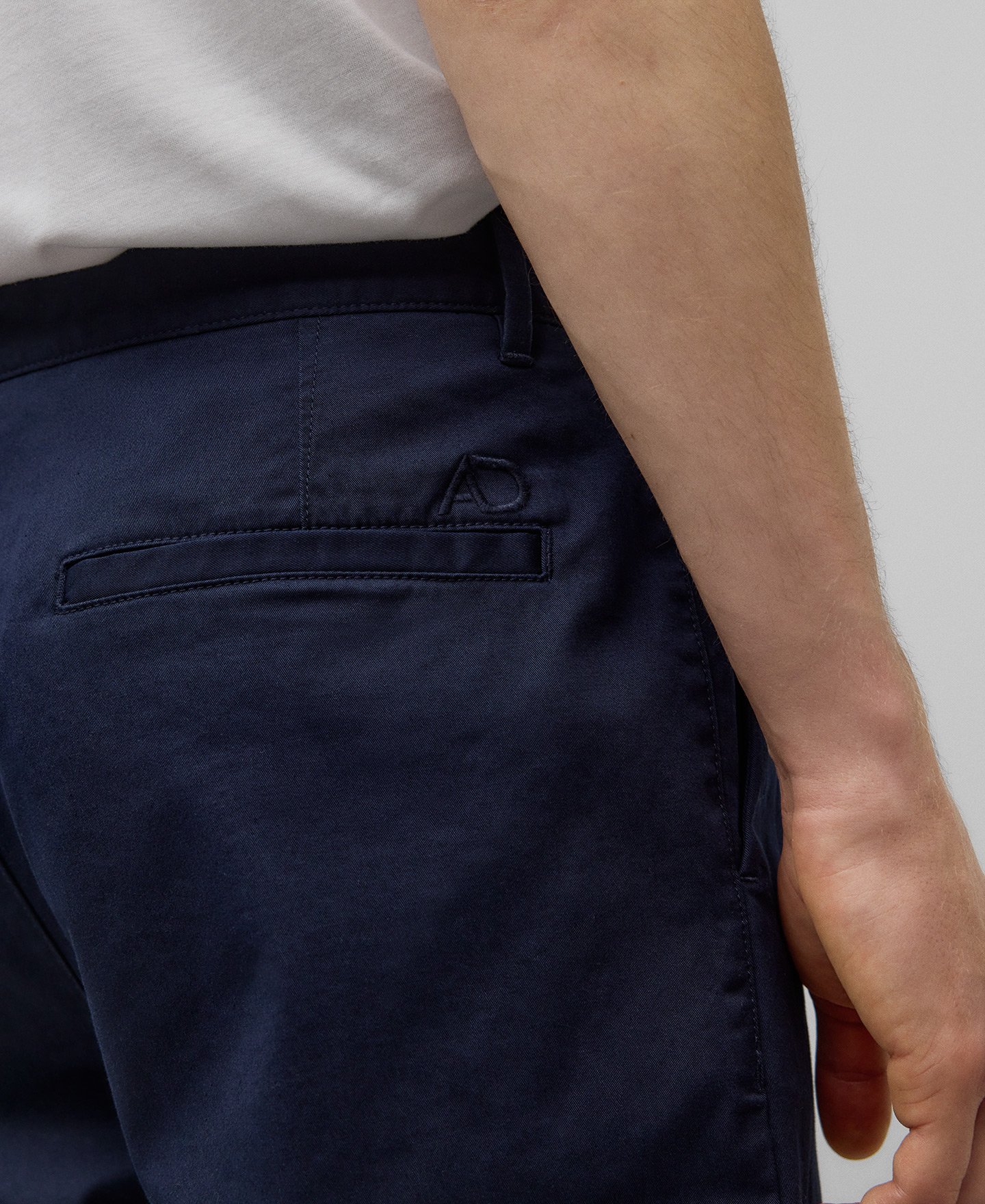 Slim fit chino trousers man image number 3