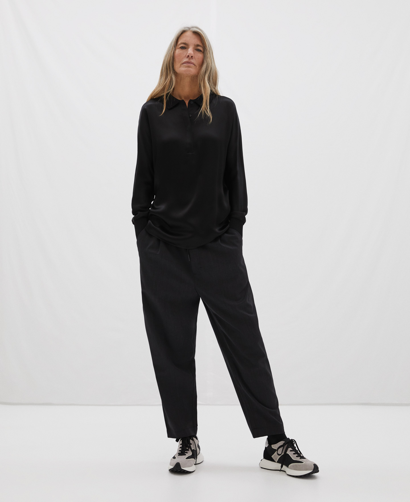 Shiny viscose shirt image number 1
