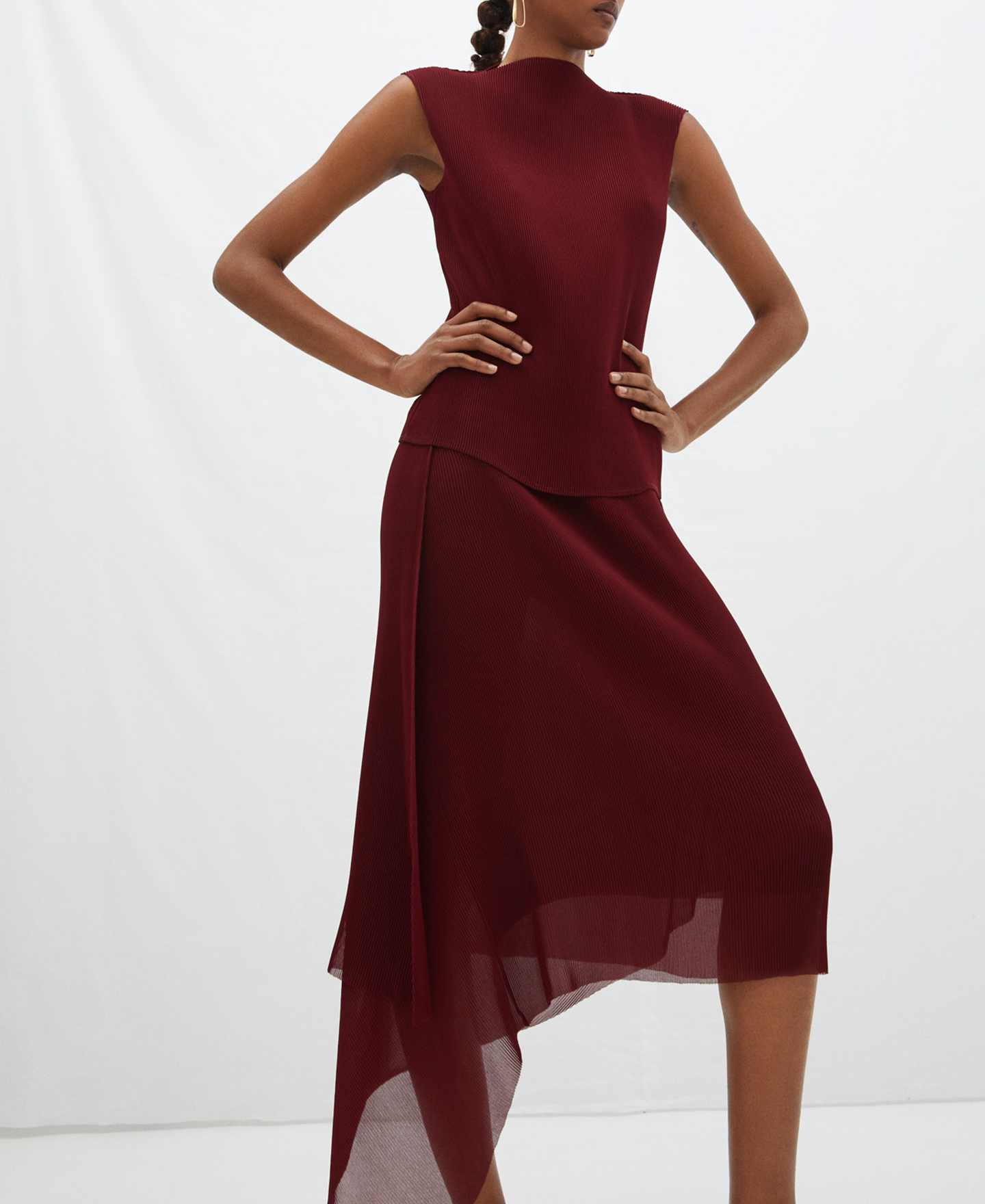 Pleated top with asymmetrical hem image number 0