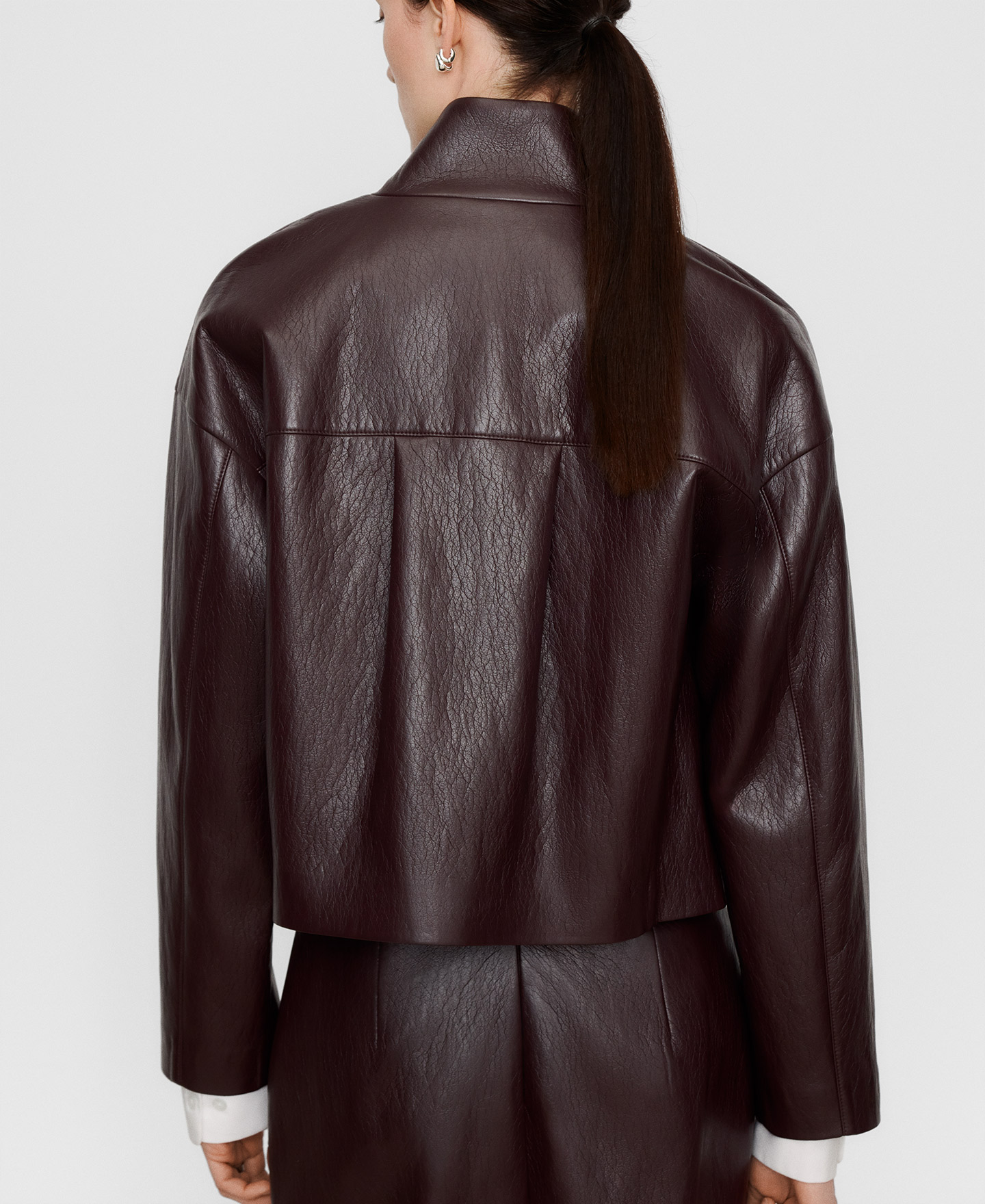 Non-Leather band collar short jacket image number 2
