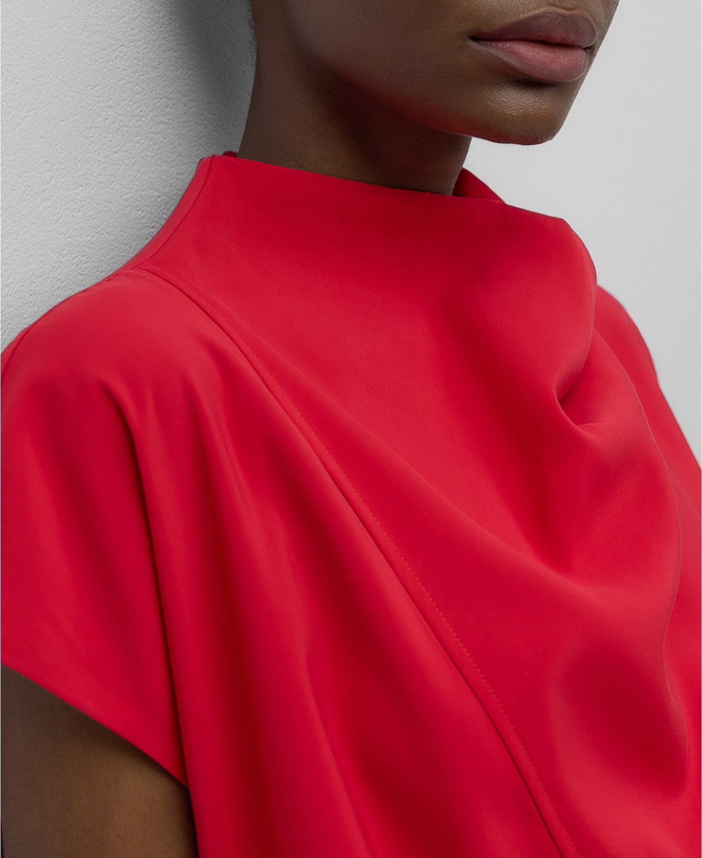 Red dress with draped neckline woman image number 3