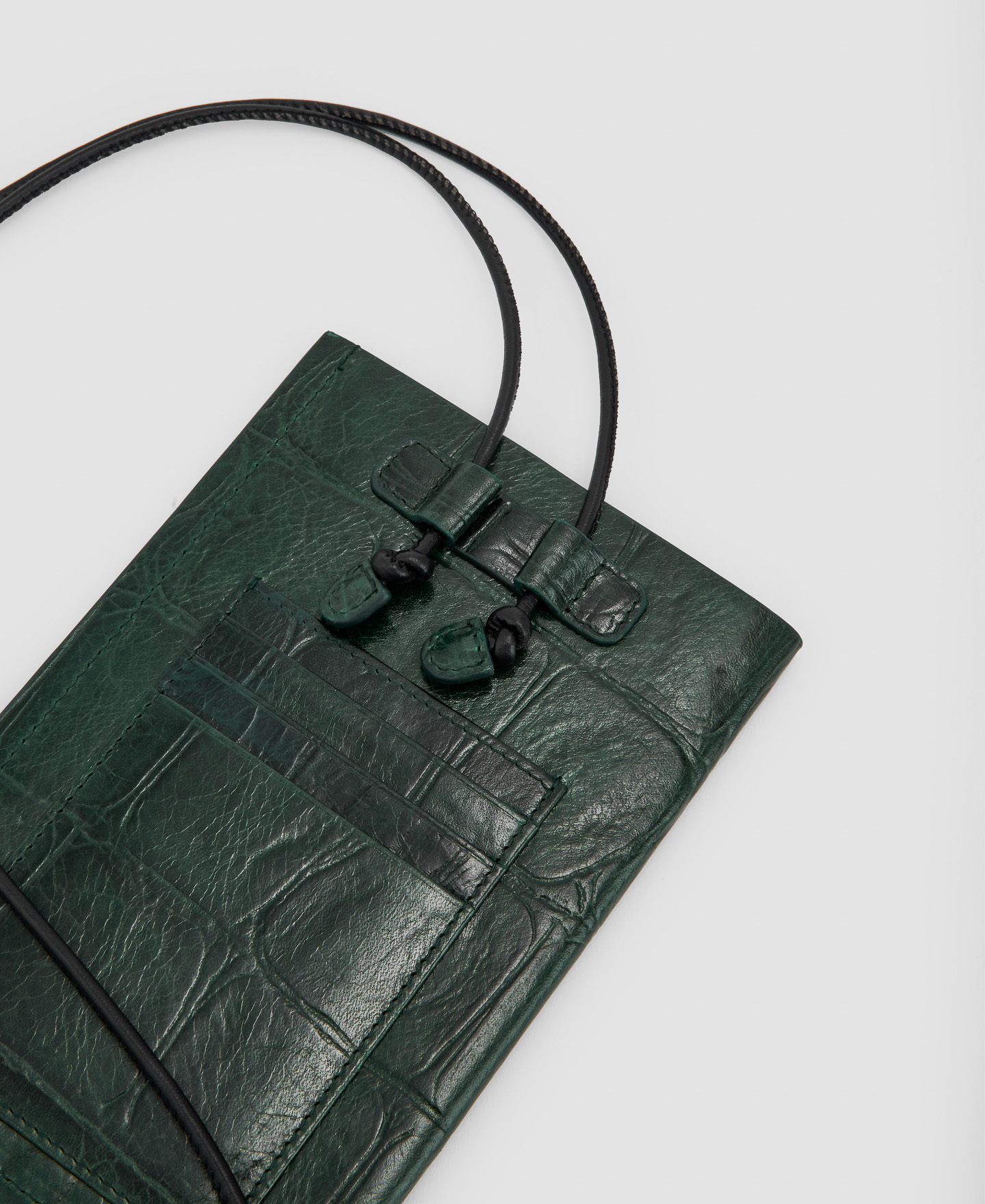 Mobile phone holder in coco leather image number 2
