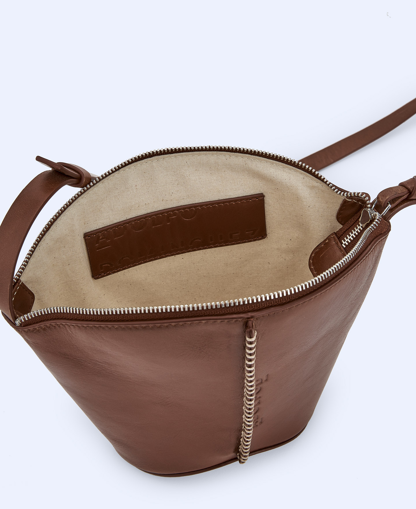 Bolso pequeño en piel image number 2