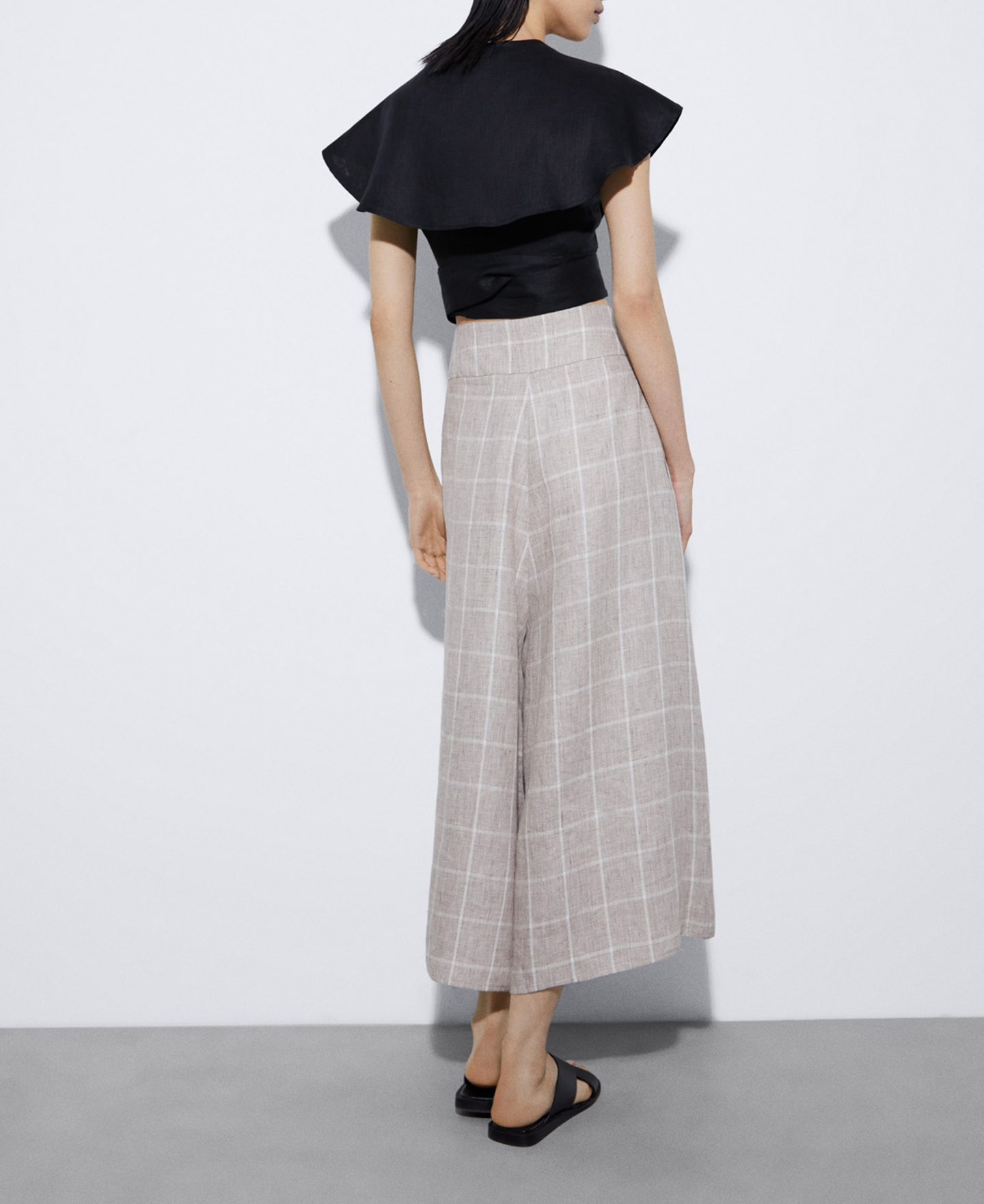 Cropped shawl top with shawl collar image number 2