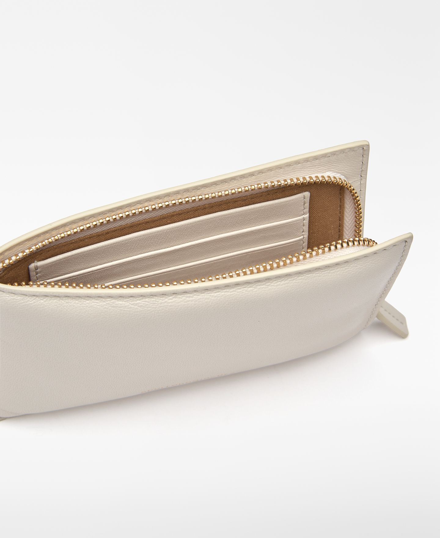 Leather padded wallet woman image number 2